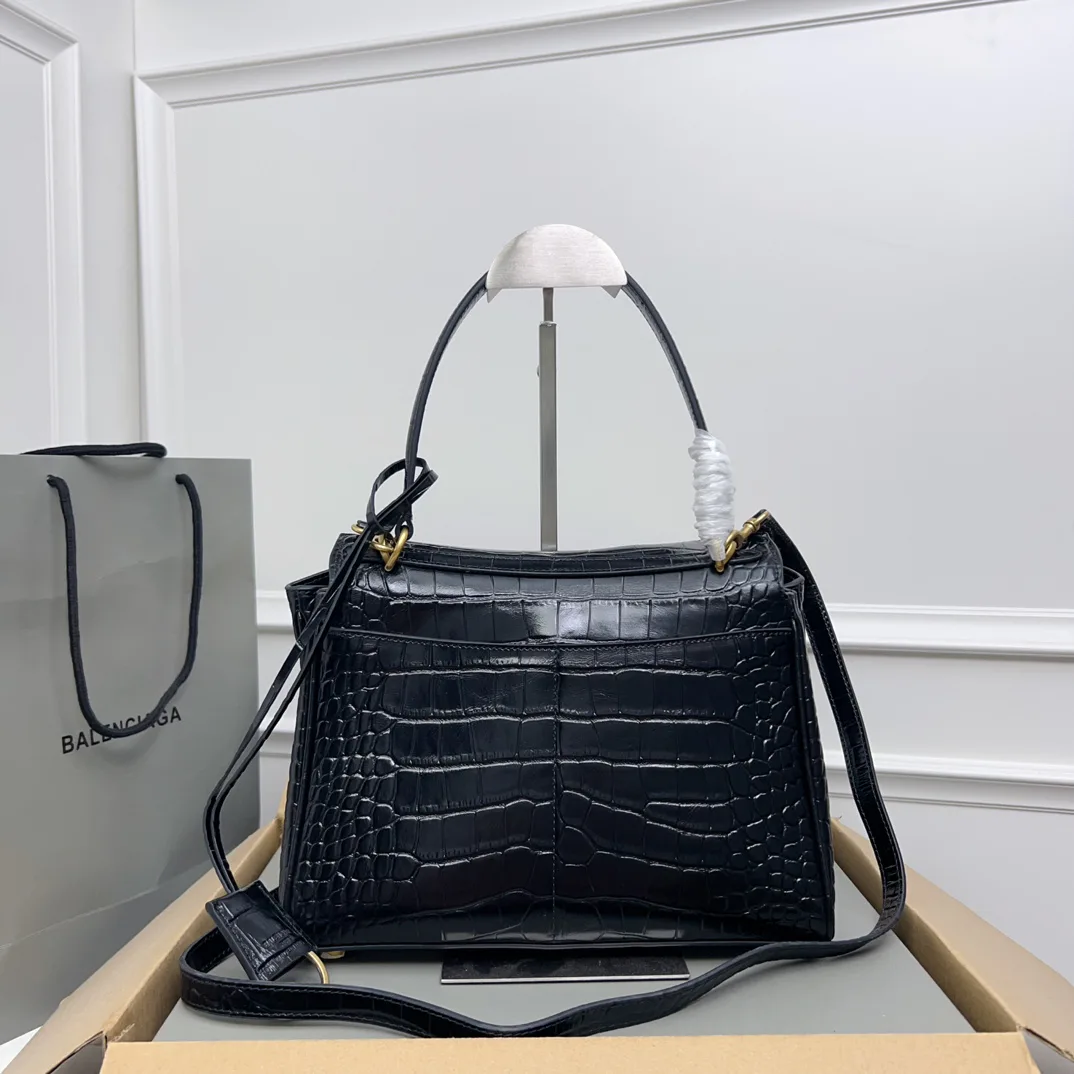 Классические Сумки Женские Balenciaga 11872217