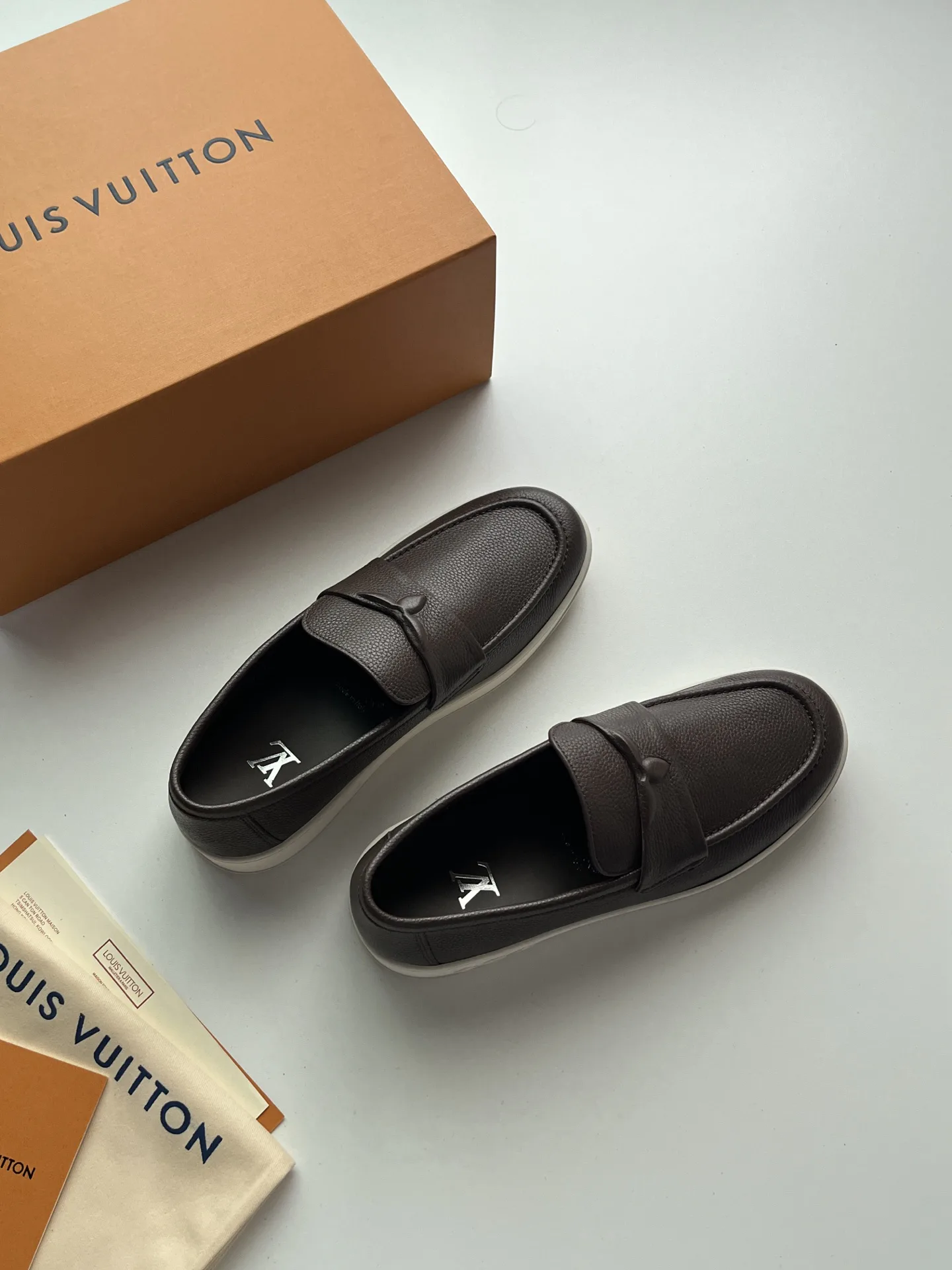 Лоферы И Туфли Мужские Louis Vuitton 17954809