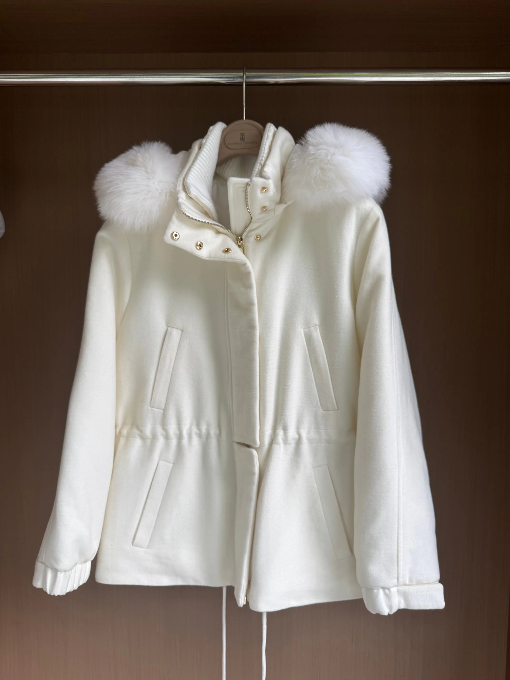 Куртки И Пуховики Женские Loro Piana 383224