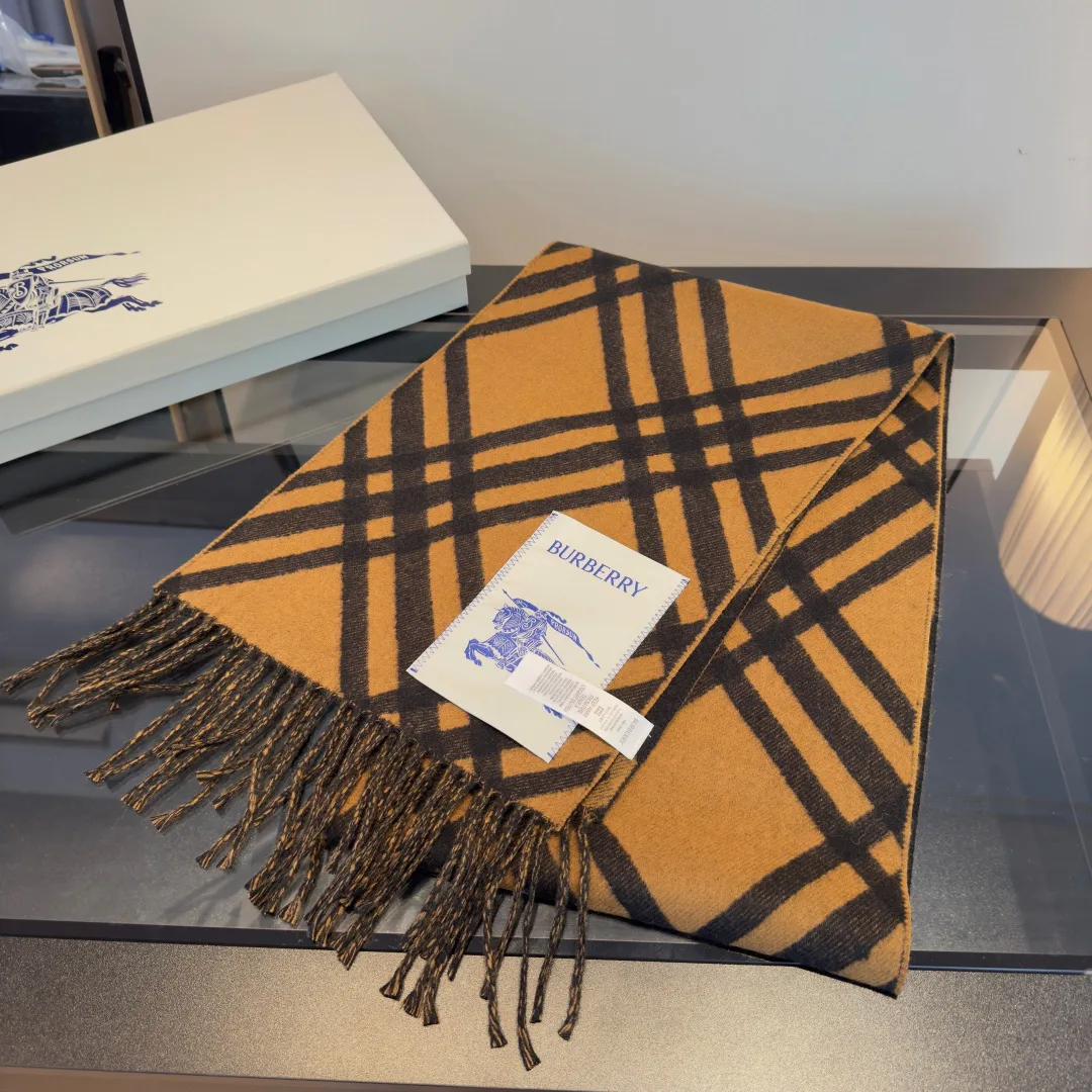 Шарфы Burberry 1303438