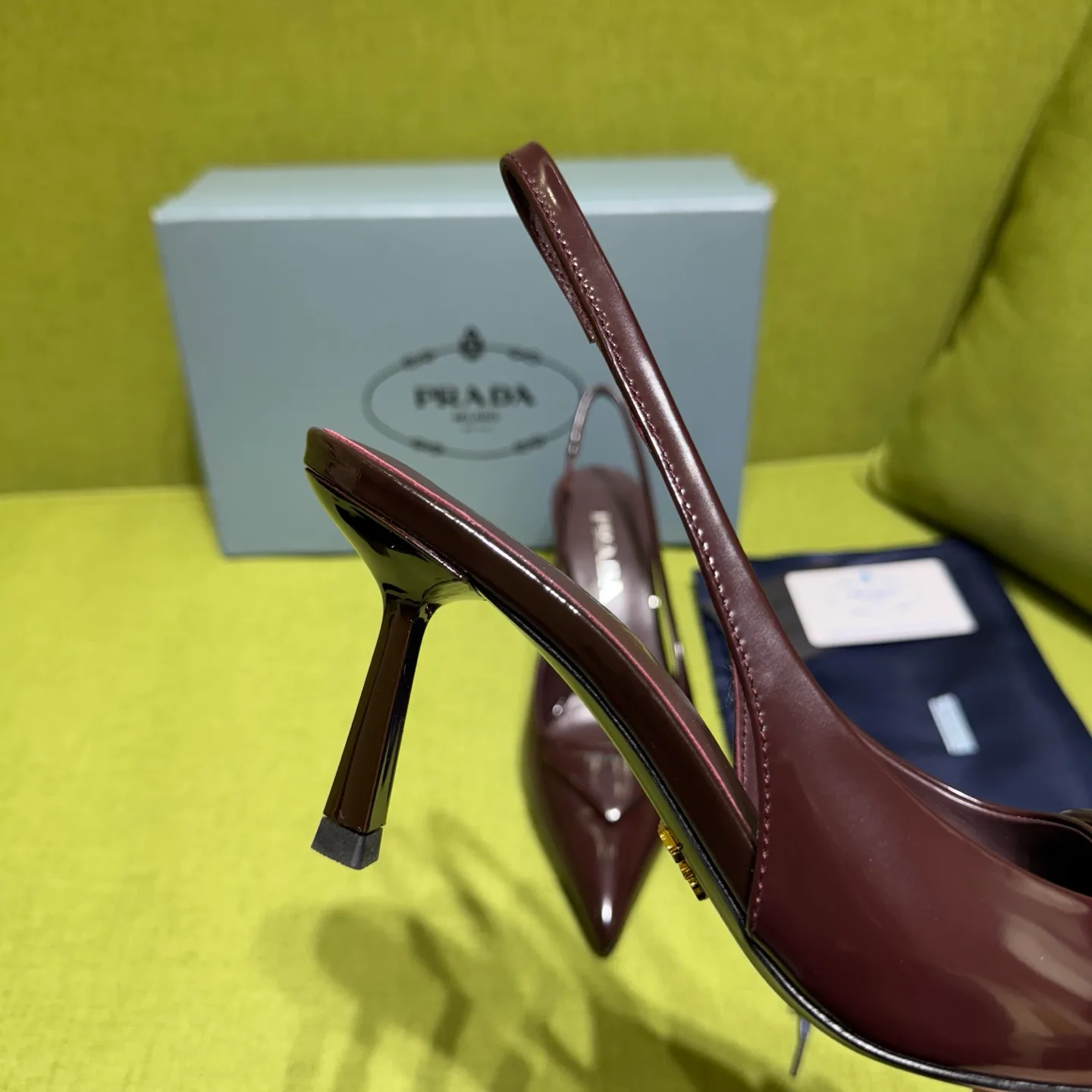 Туфли Женские Prada 10481111