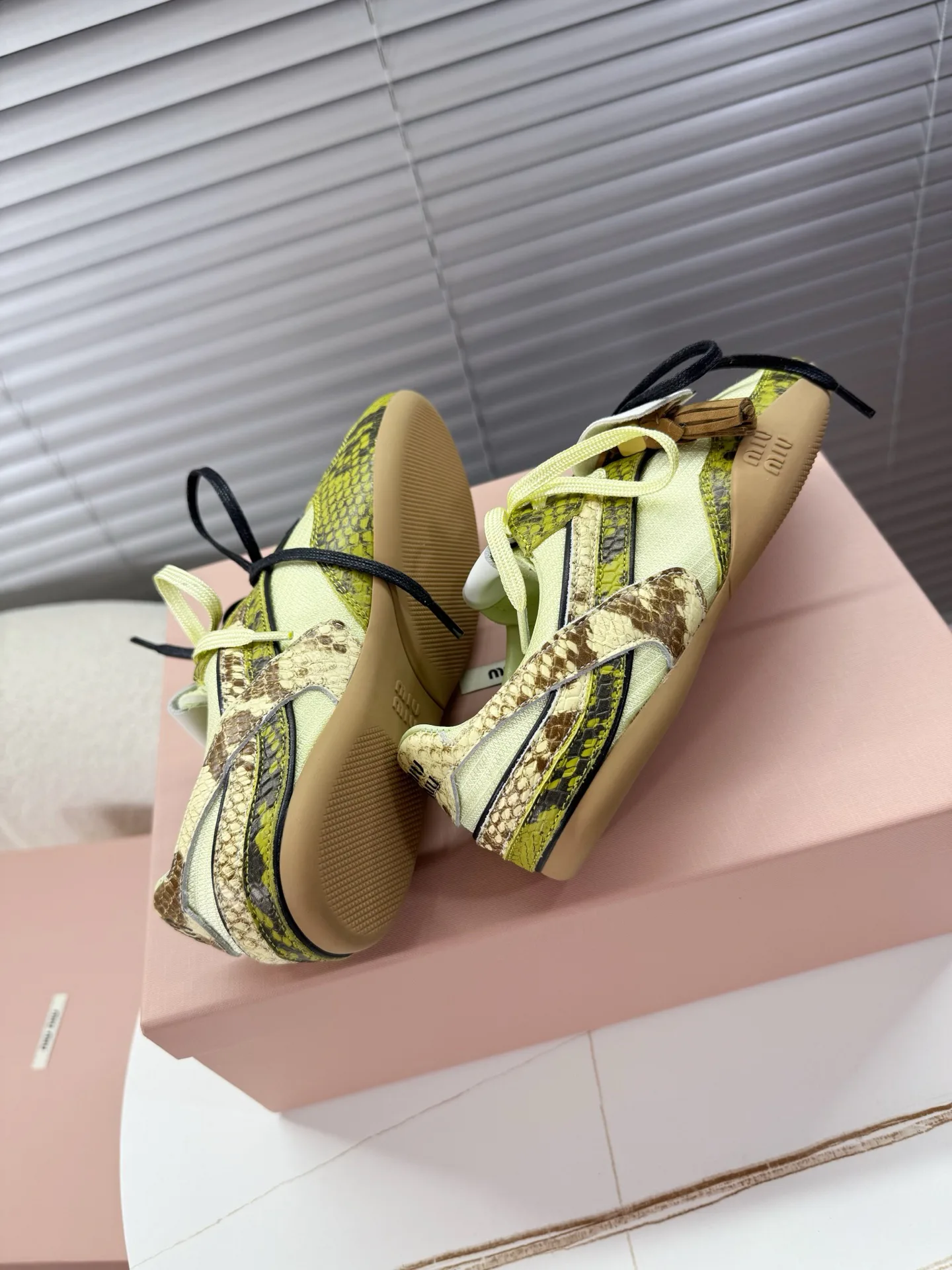 Кроссовки Женские Miu Miu 3742515