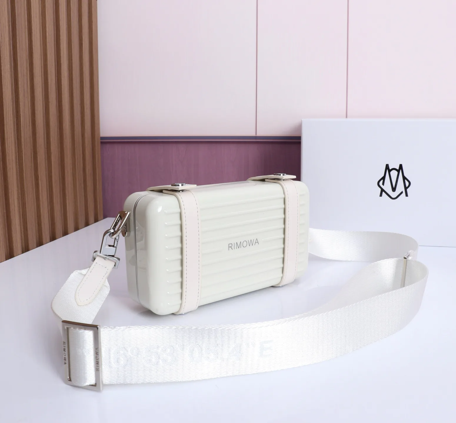 Сумки На Ремне Женские Rimowa 11185369