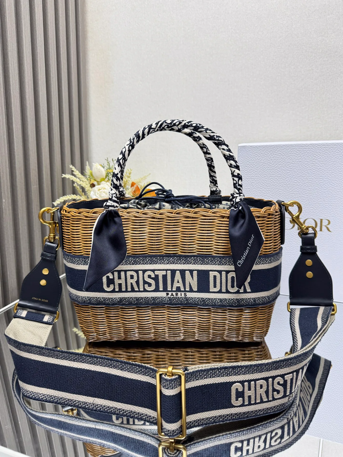 Сумки На Ремне Женские Christian Dior 11357277