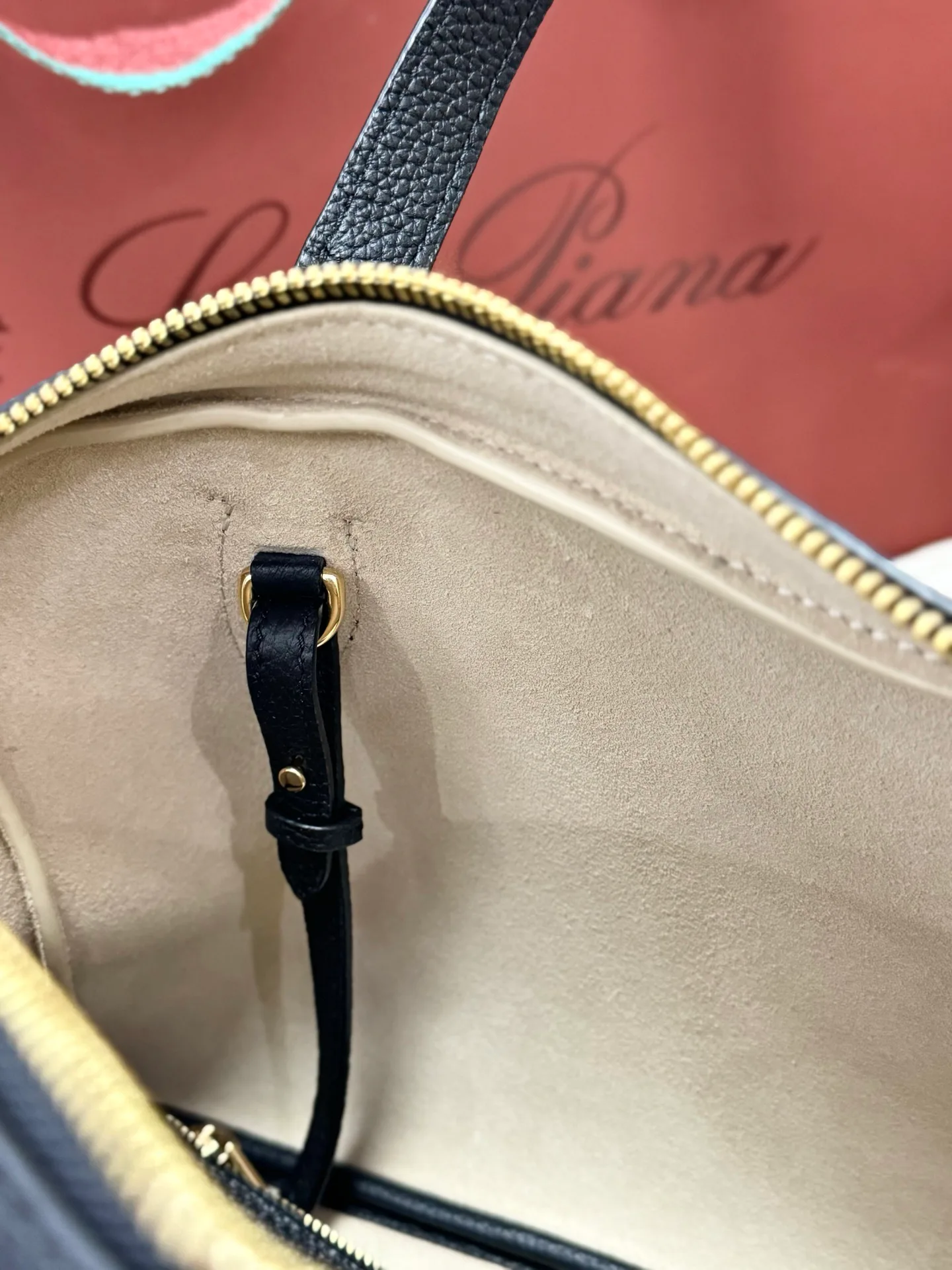 Классические Сумки Женские Loro Piana 11472677