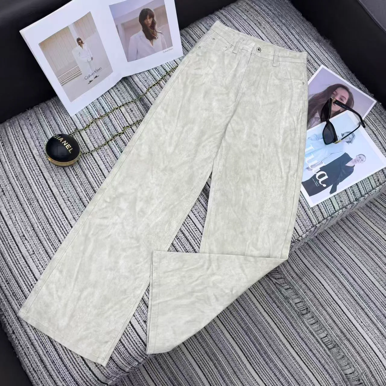 Джинсы Женские Miu Miu 10380534