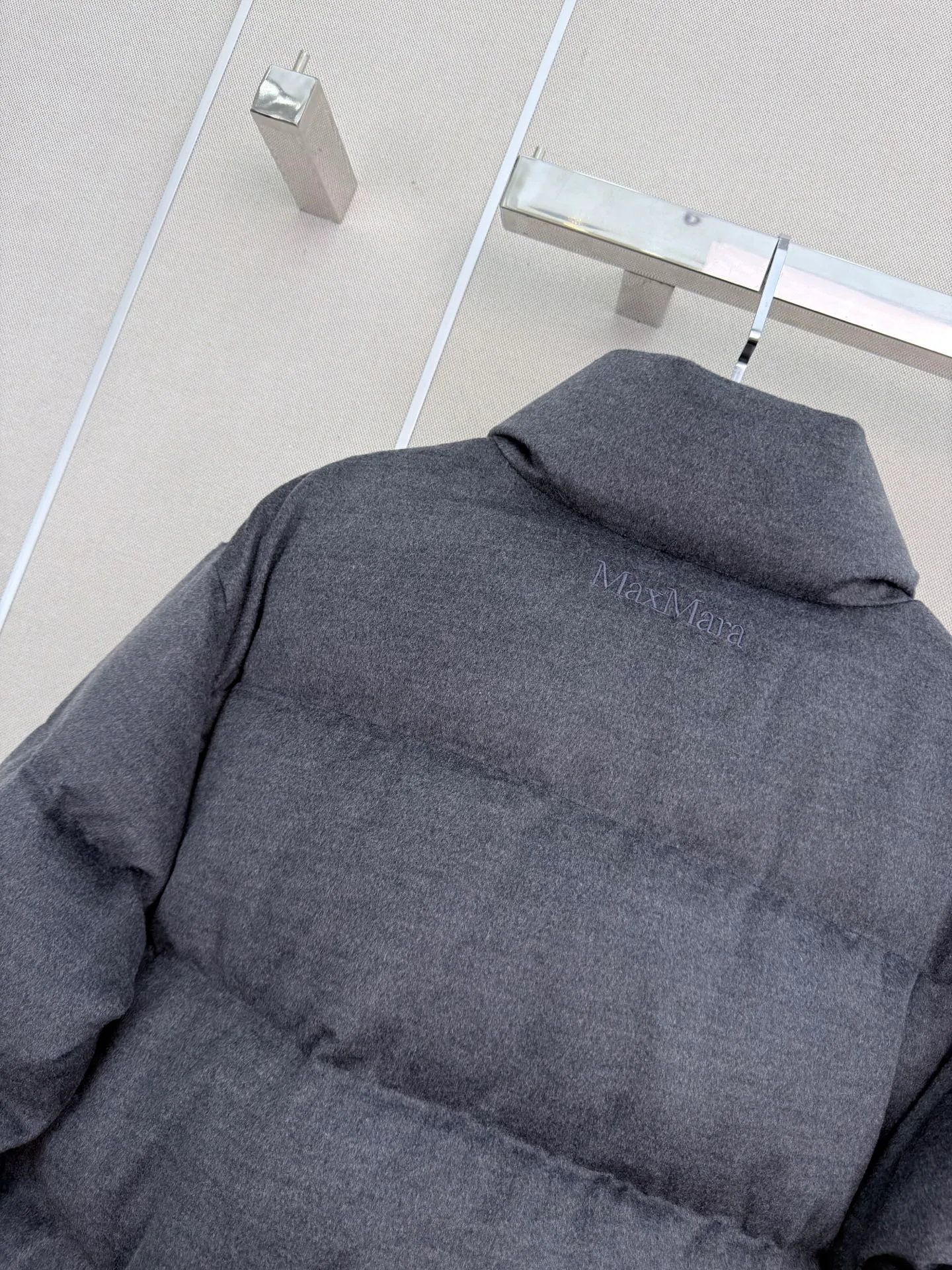 Куртки И Пуховики Женские Max Mara 18108371