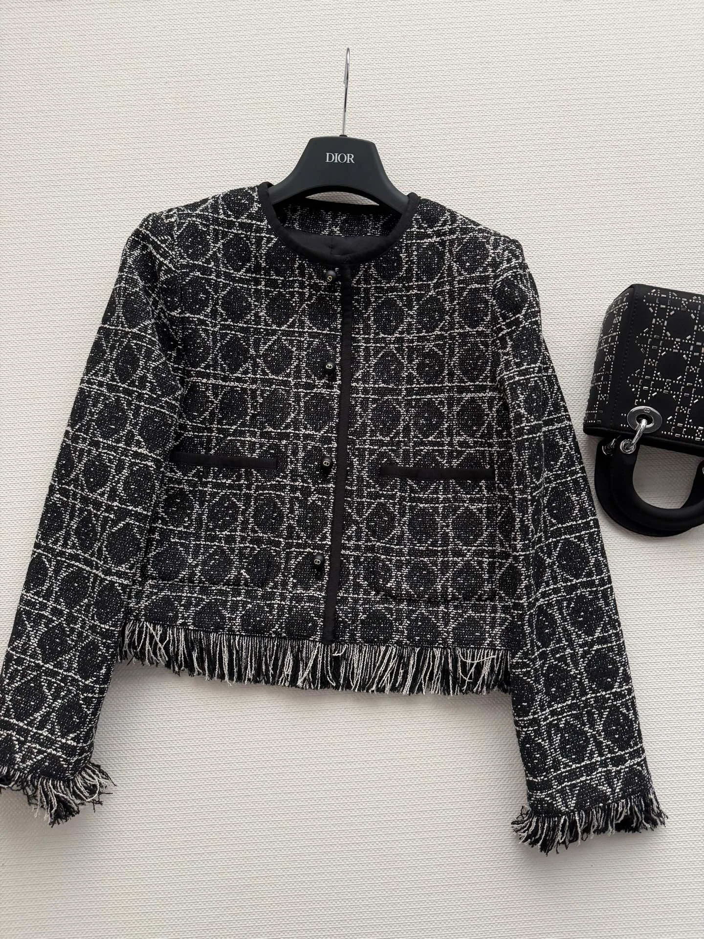 Куртки И Пуховики Женские Christian Dior 4327950