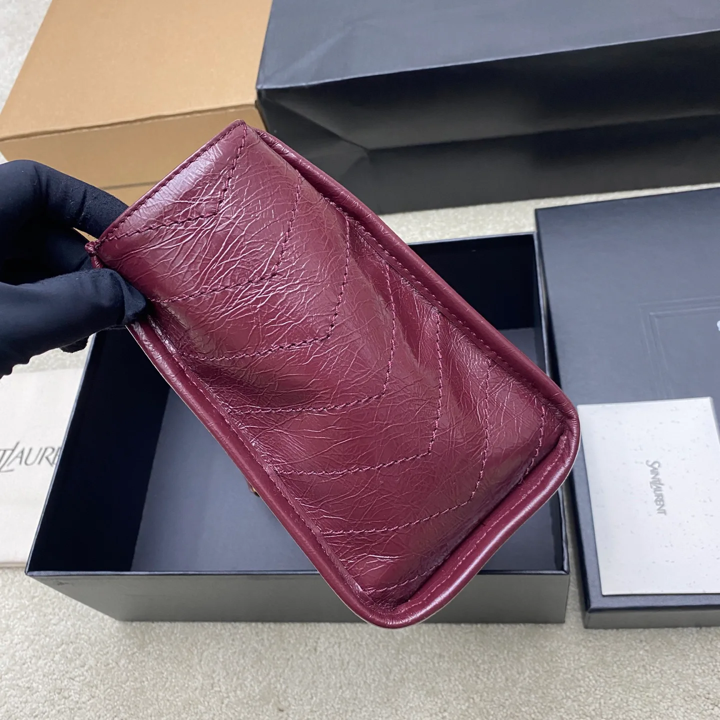 Классические Сумки Женские Saint Laurent 11152478