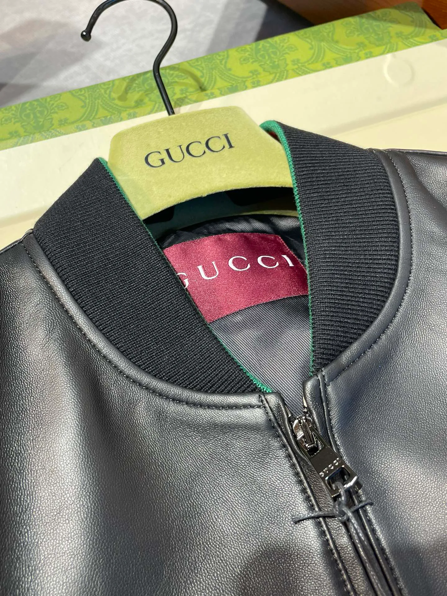 Куртки И Пуховики Женские Gucci 275916