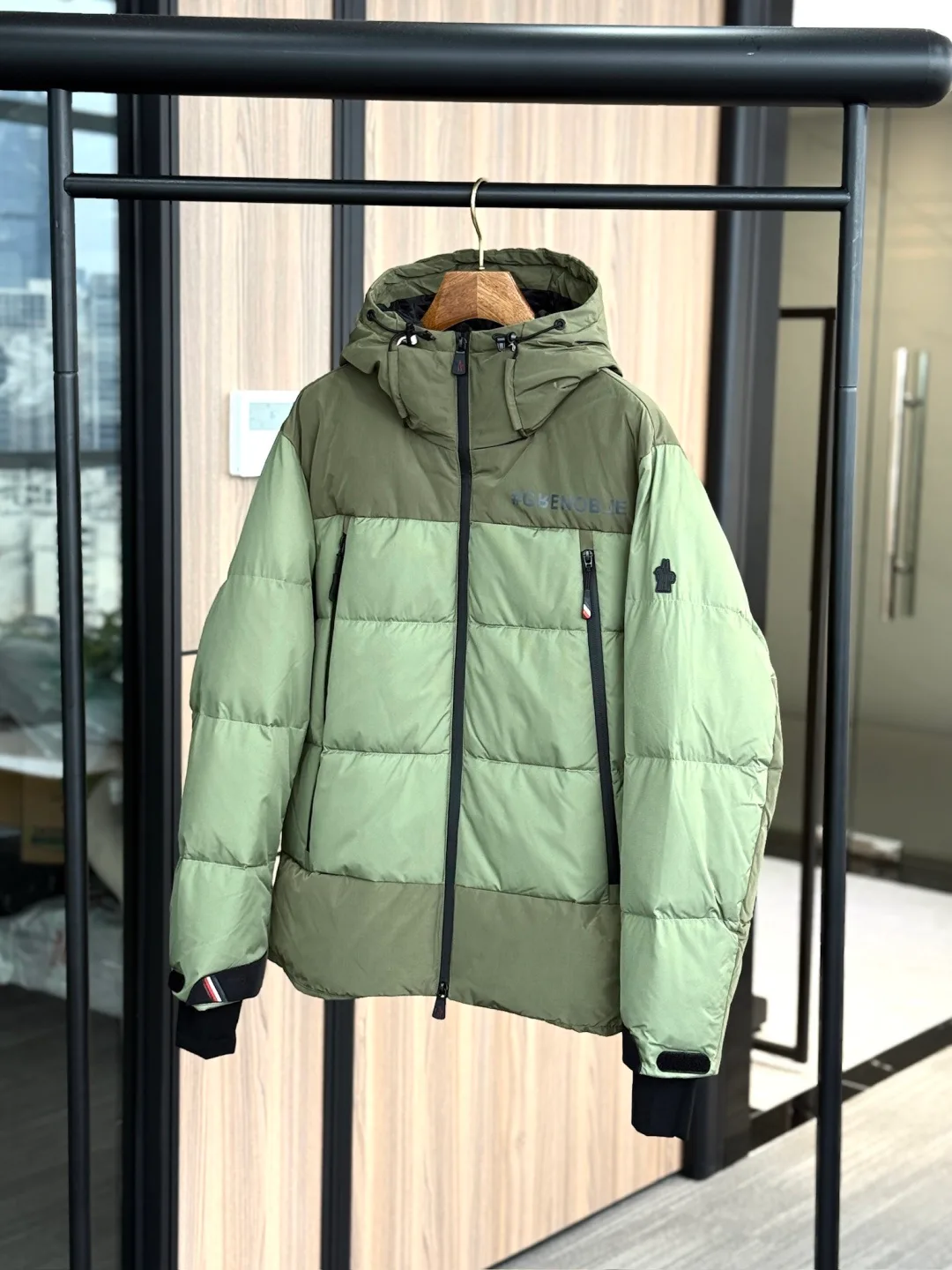 Куртки И Пуховики Женские Moncler 18728805