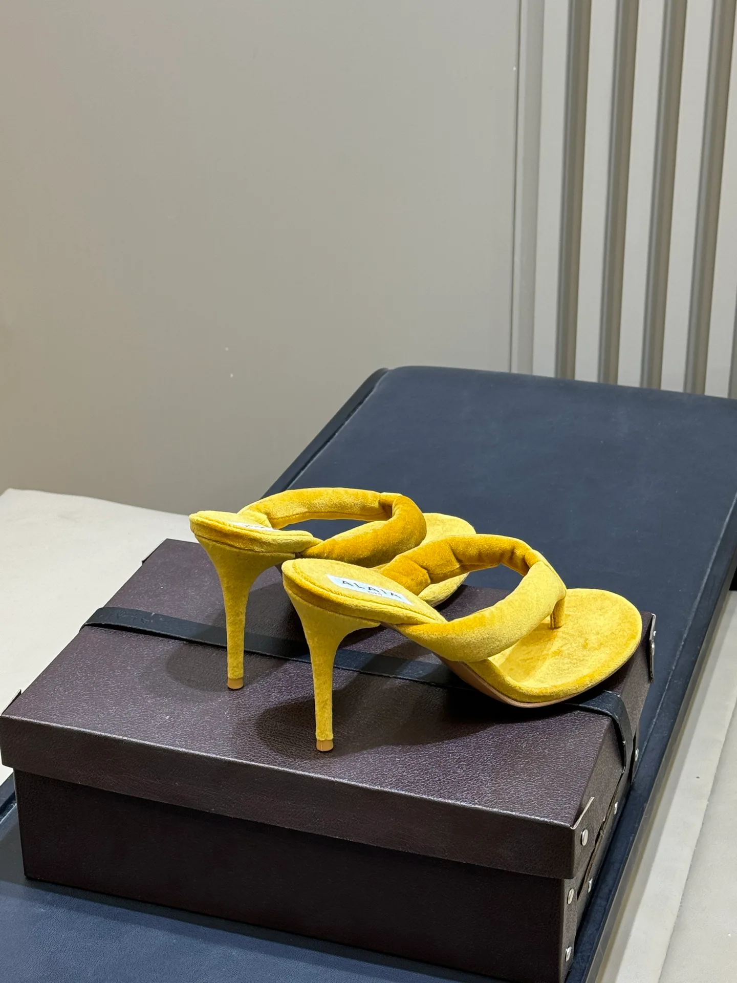 Шлепанцы Женские Alaia 1424790