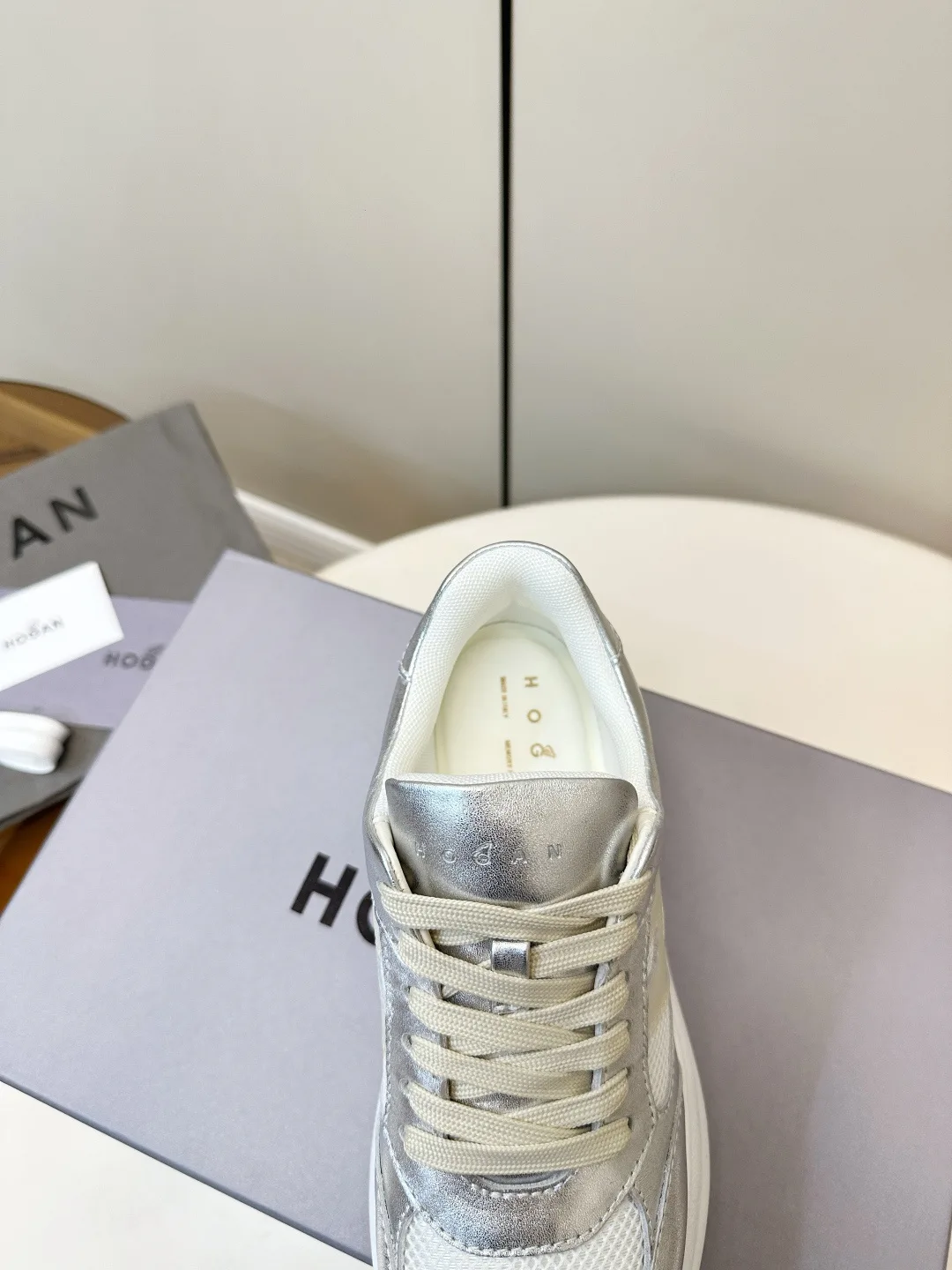Кроссовки Женские Hogan 12835312