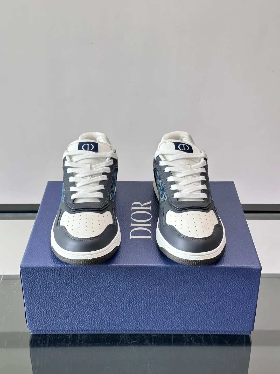Кроссовки Женские Christian Dior 18055072