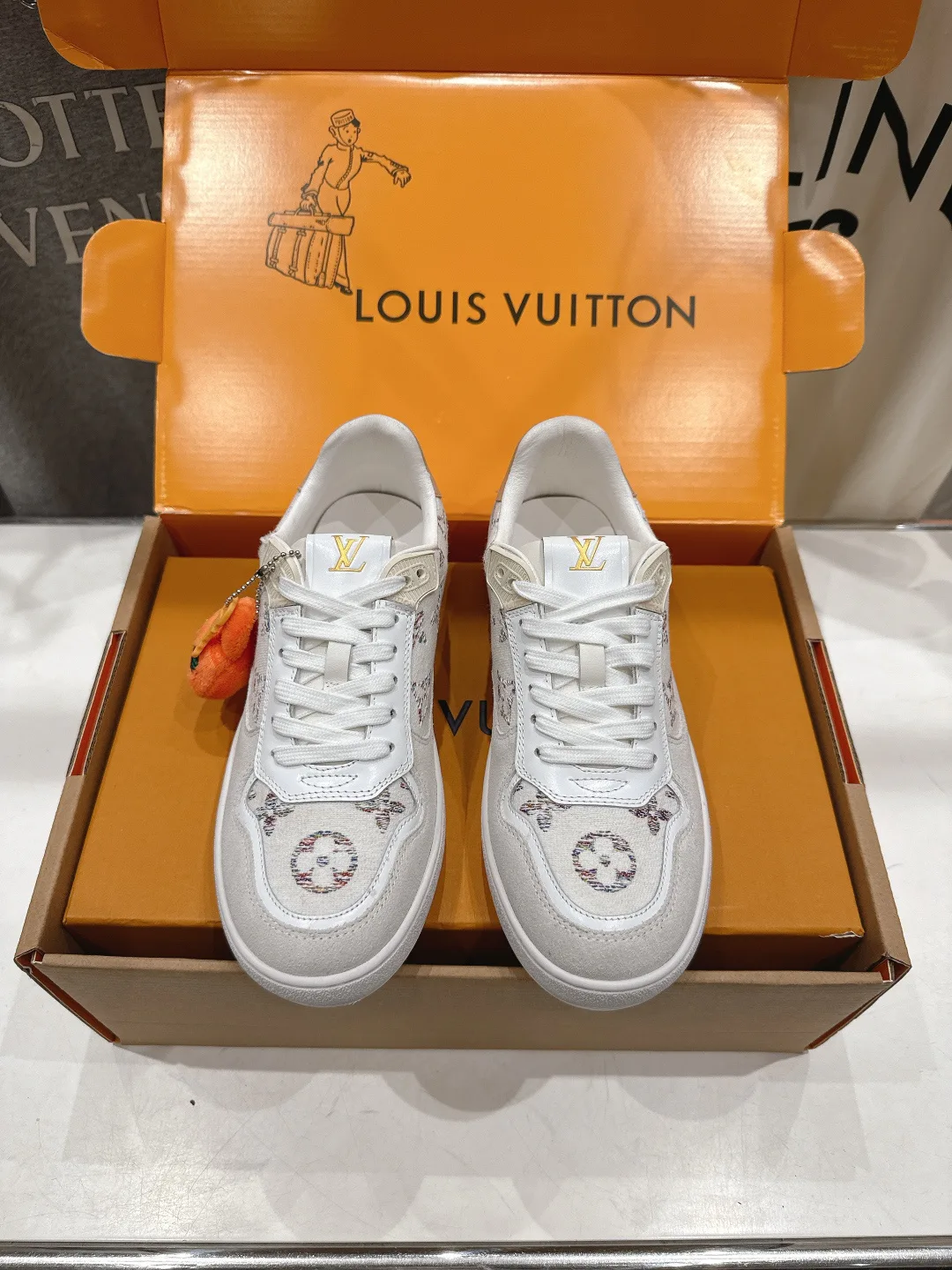 Кроссовки Женские Louis Vuitton 1056442