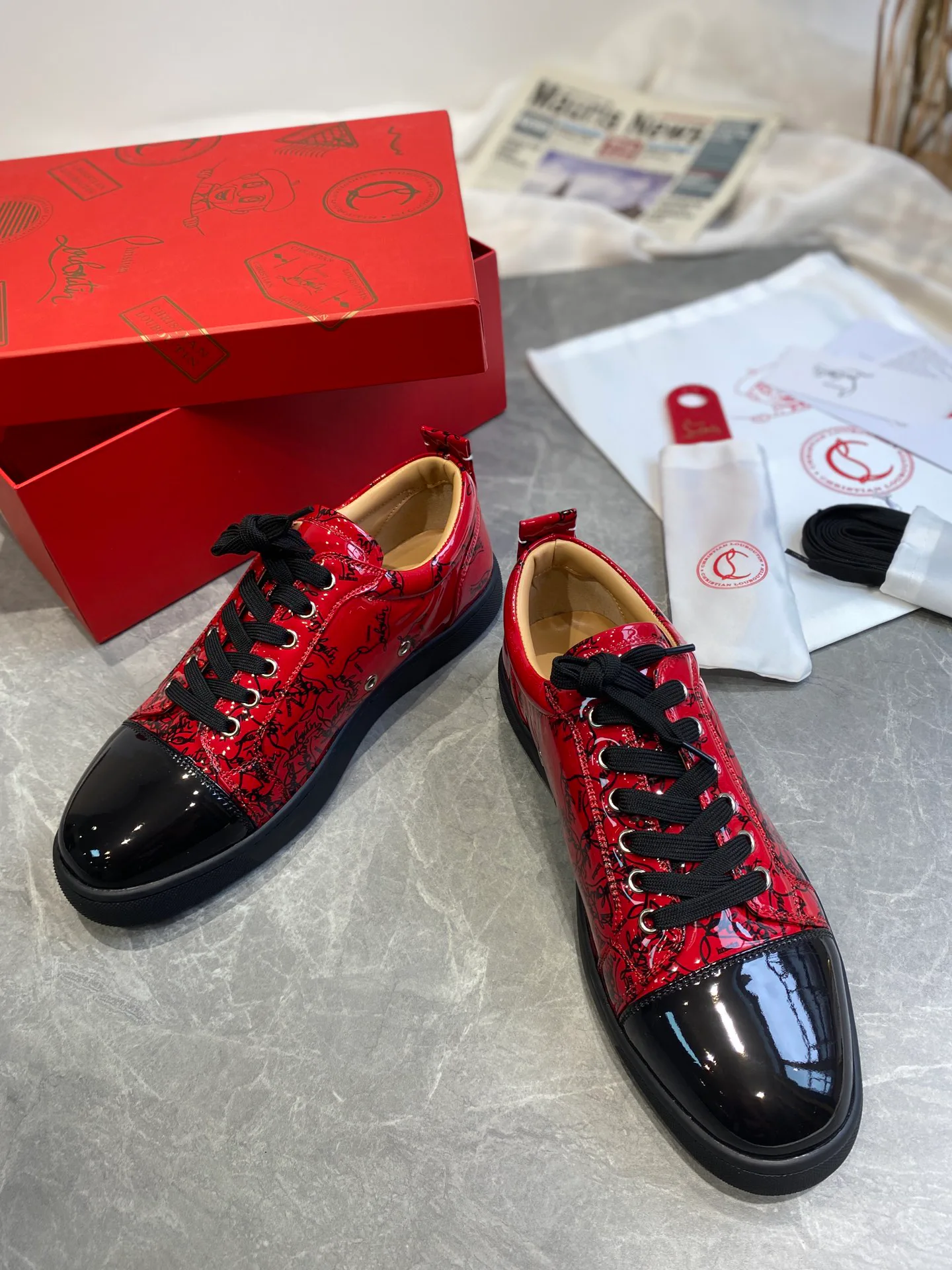 Кеды Женские Christian Louboutin 2649