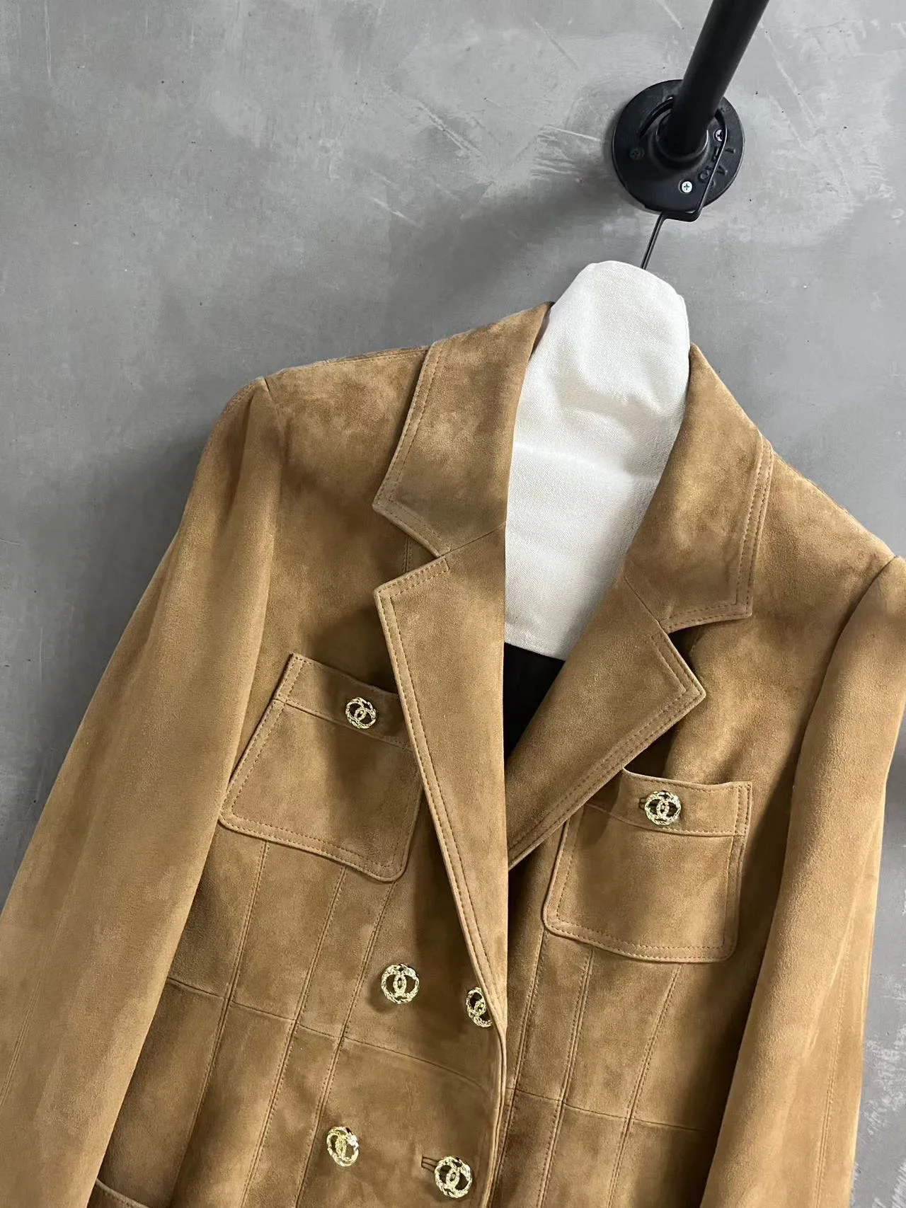 Куртки И Пуховики Женские Chanel 150200