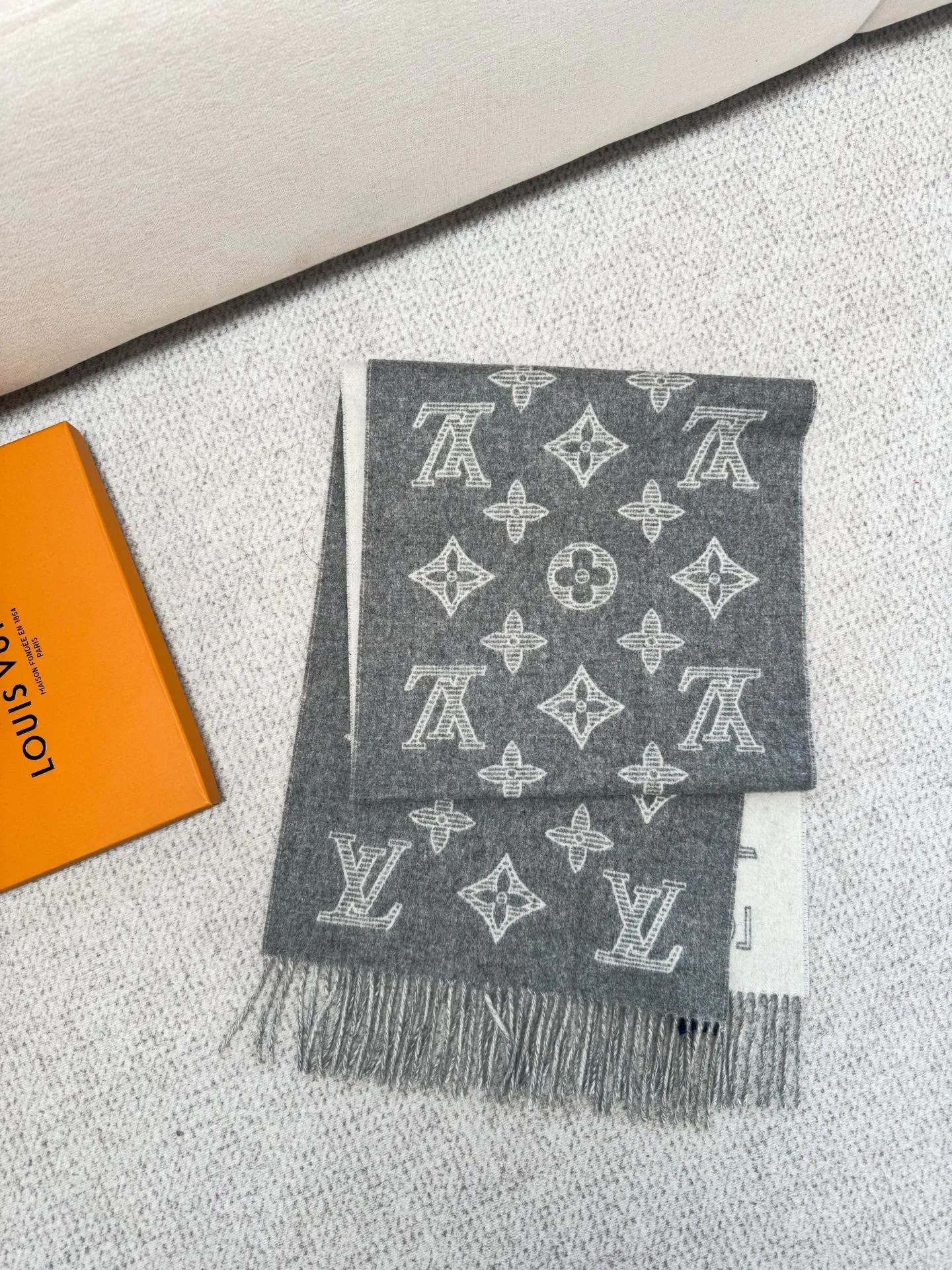 Шарфы Louis Vuitton 1326219