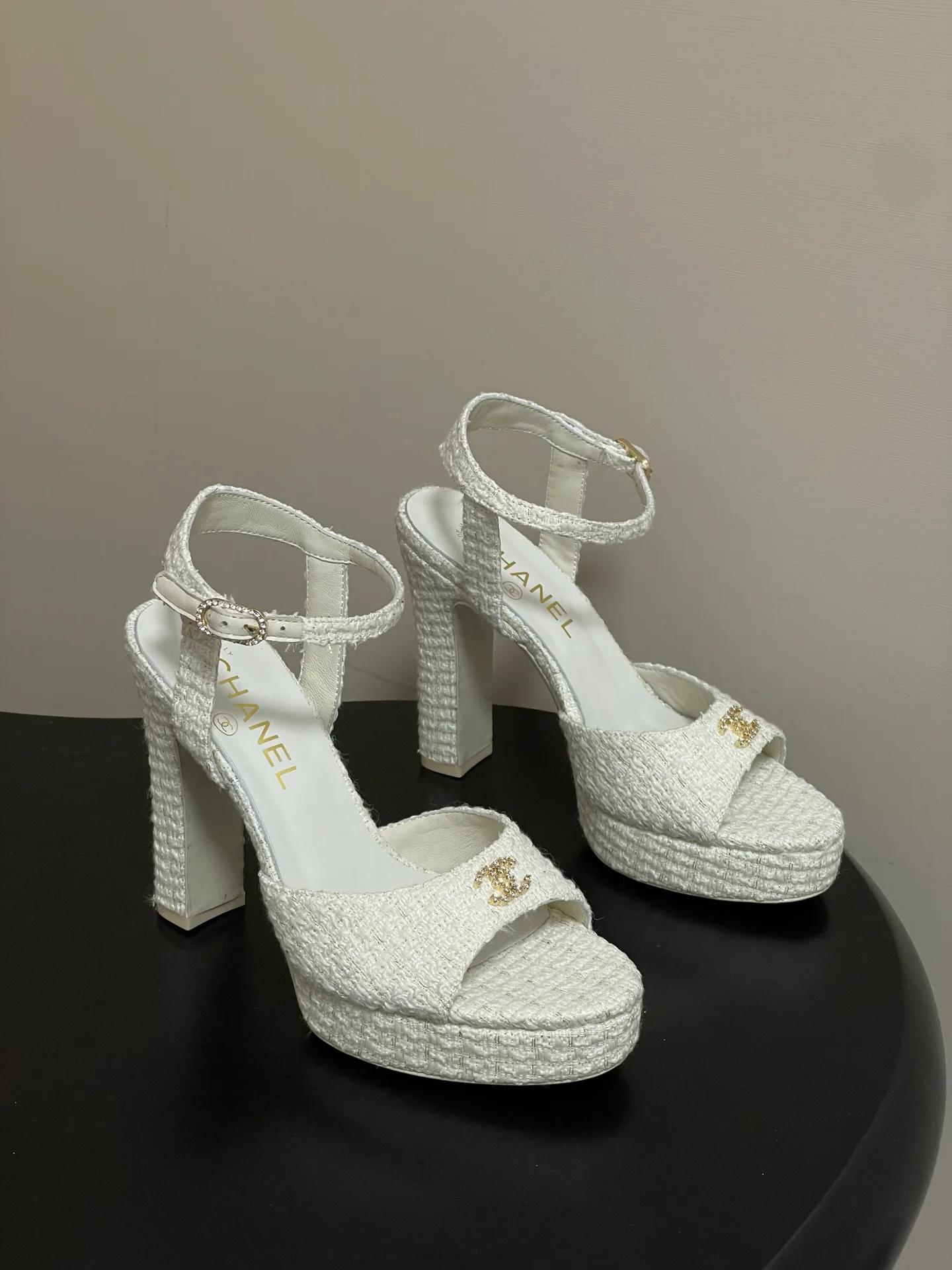 Босоножки Женские Chanel 13343876