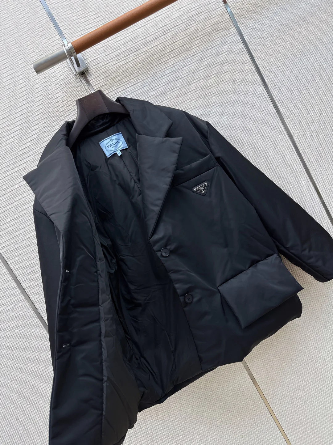 Куртки И Пуховики Женские Prada 18198704