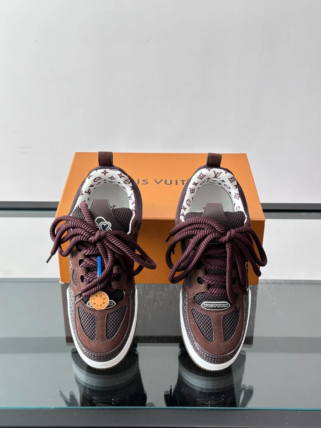 Кроссовки Женские Louis Vuitton 17588548
