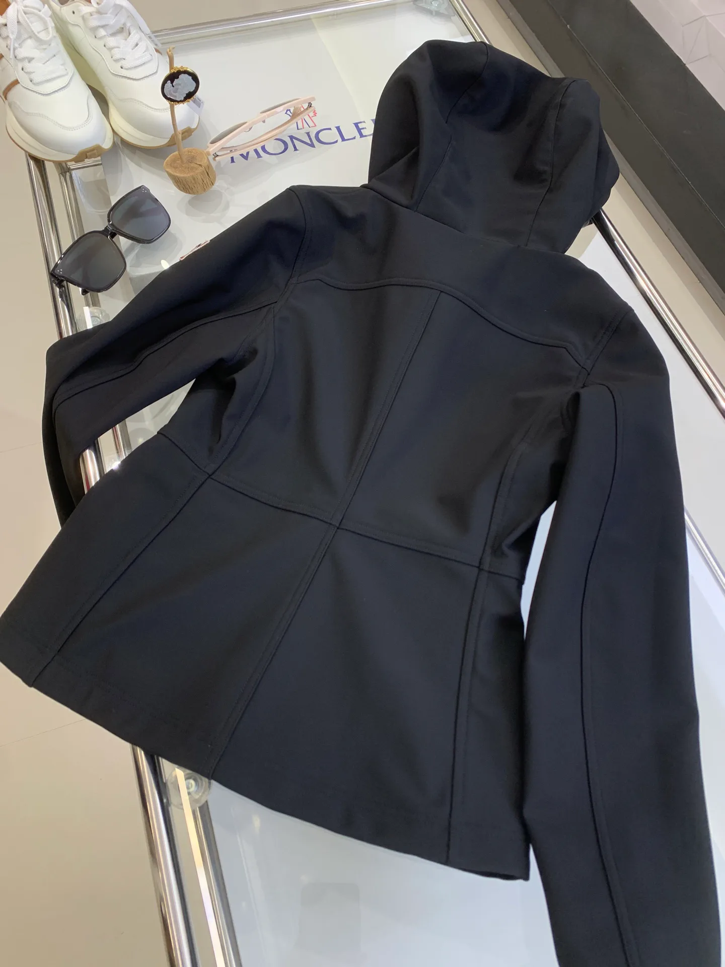 Куртки И Пуховики Женские Moncler 11479453