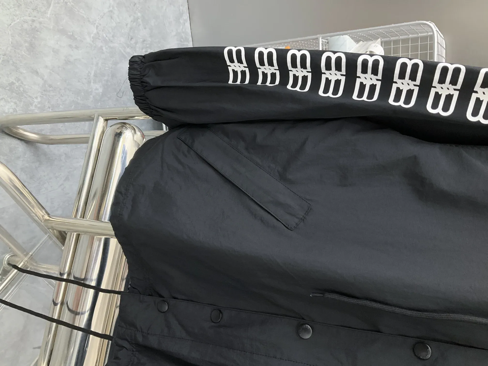 Куртки И Пуховики Мужские Balenciaga 23393