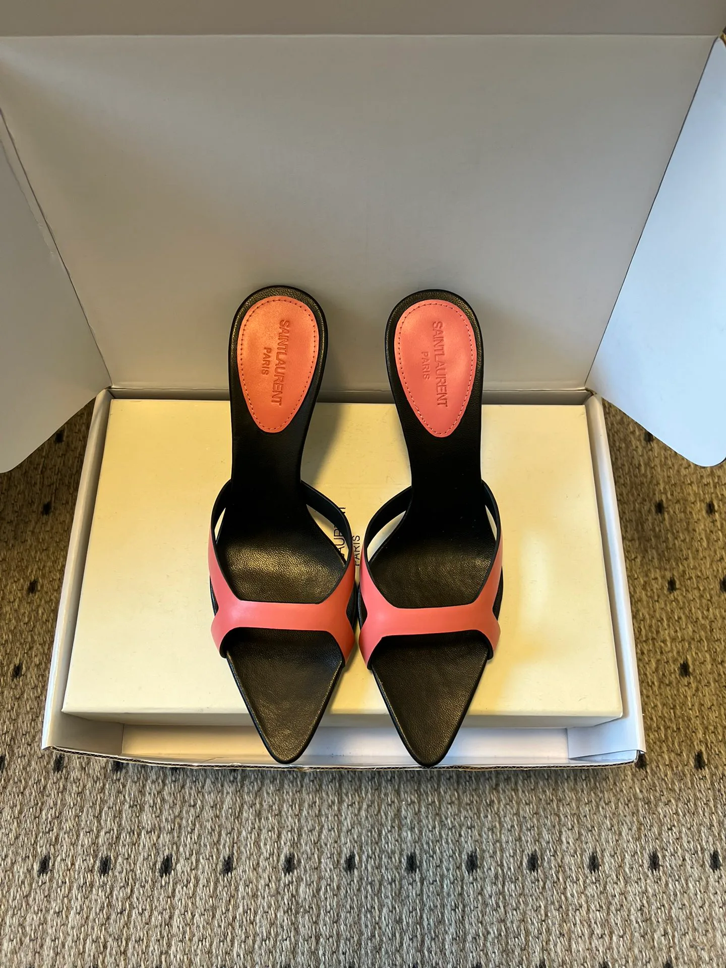 Босоножки Женские Saint Laurent 10835395