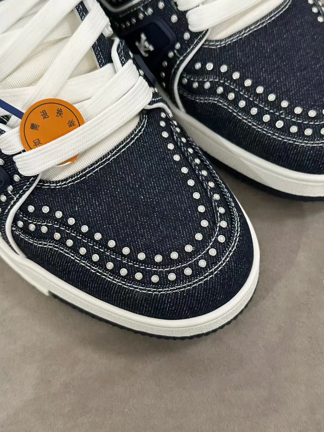 Кроссовки Женские Louis Vuitton 1257951