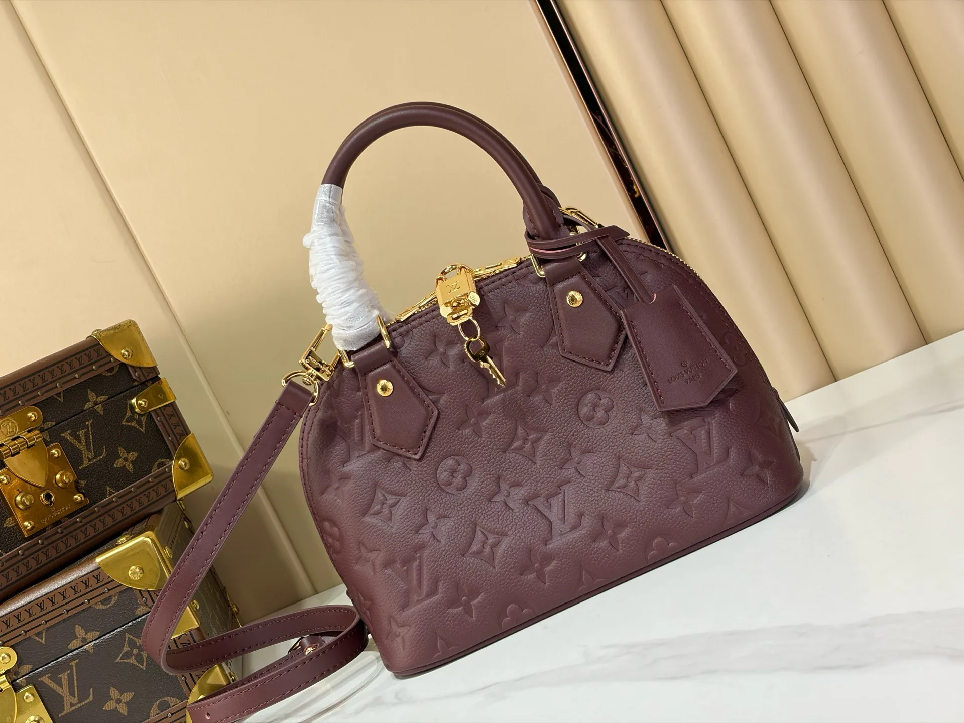 Классические Сумки Женские Louis Vuitton 18240293