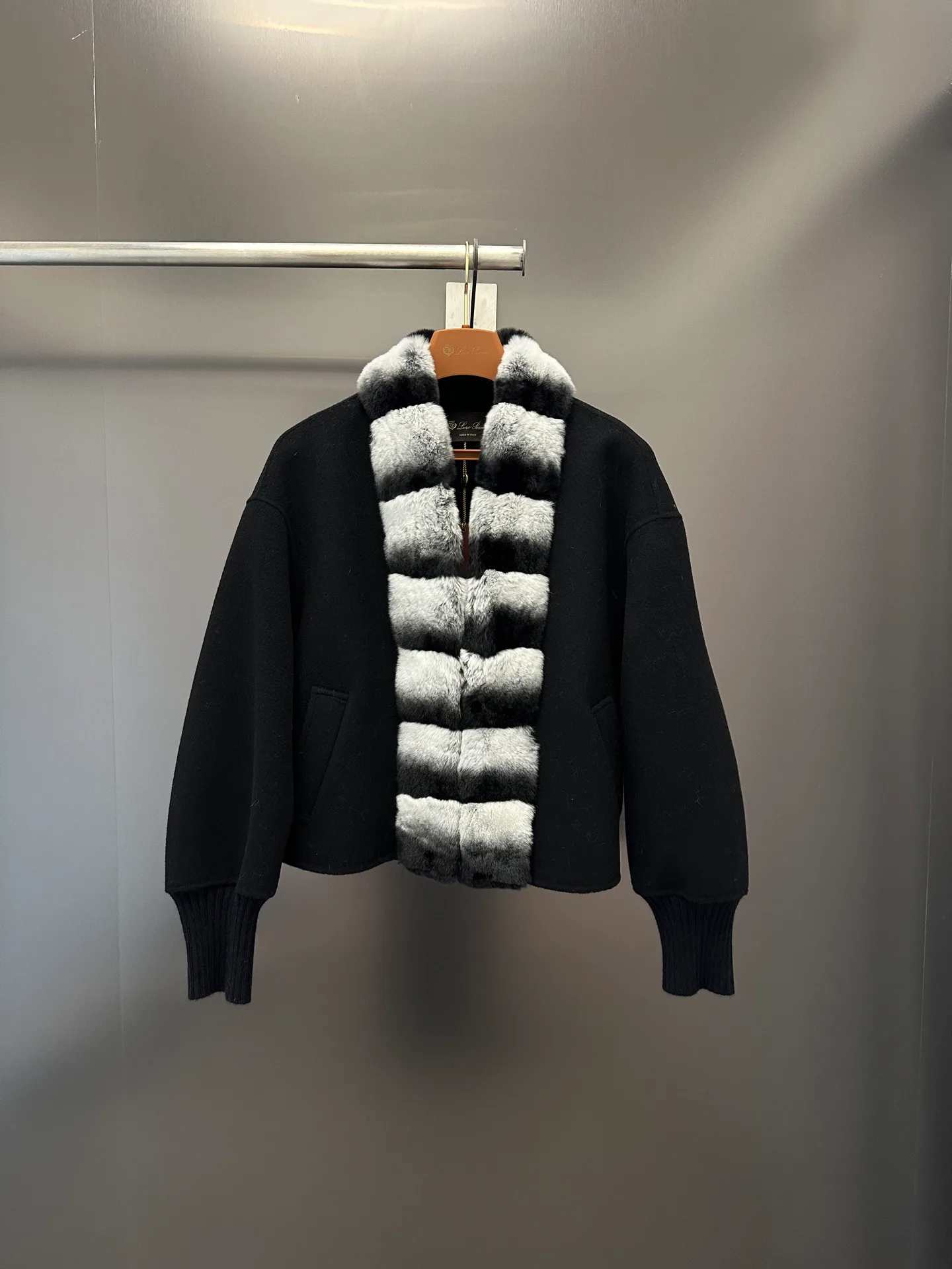 Пальто Женские Loro Piana 18226706
