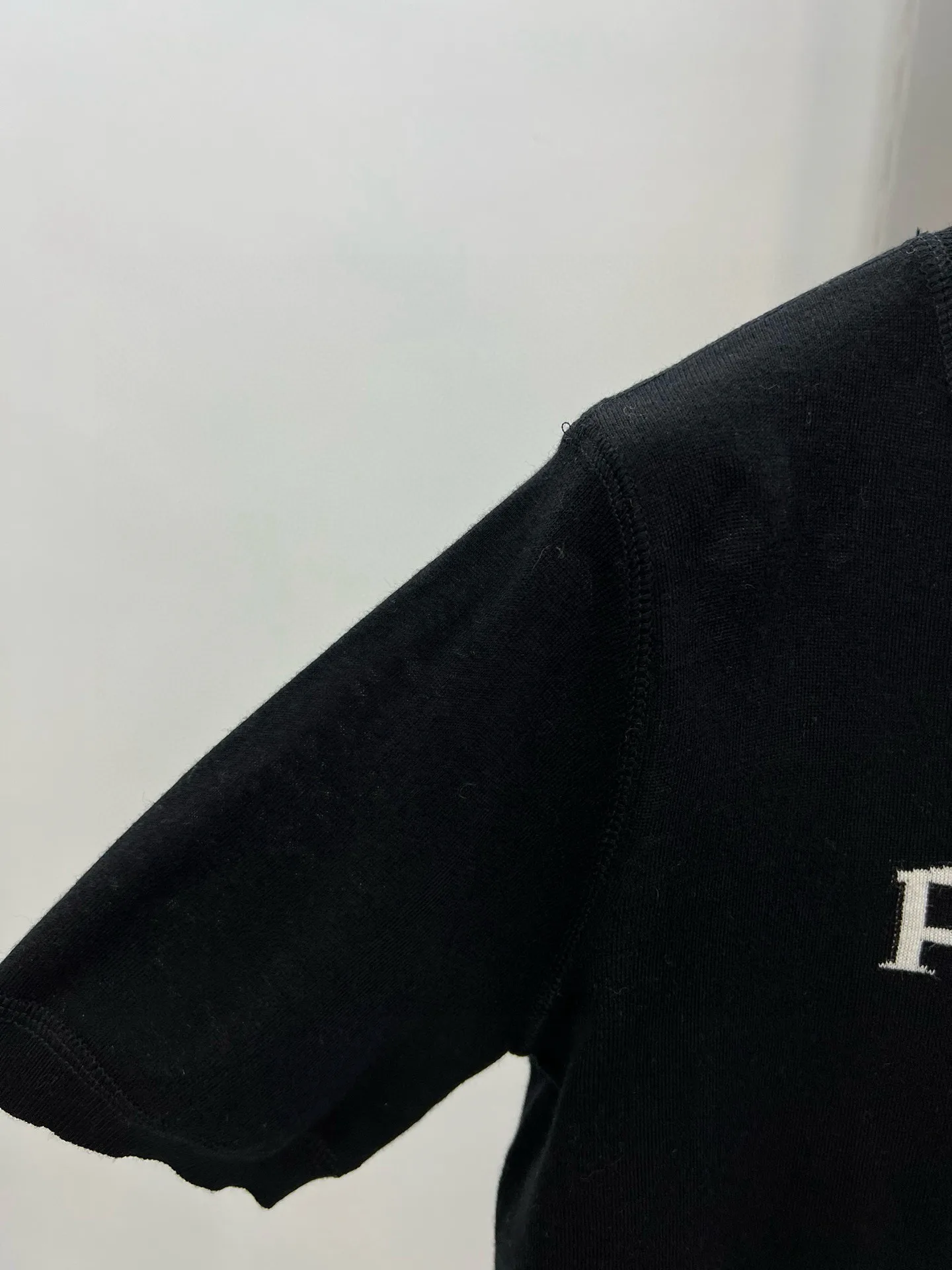 Футболки Женские Prada 4697466