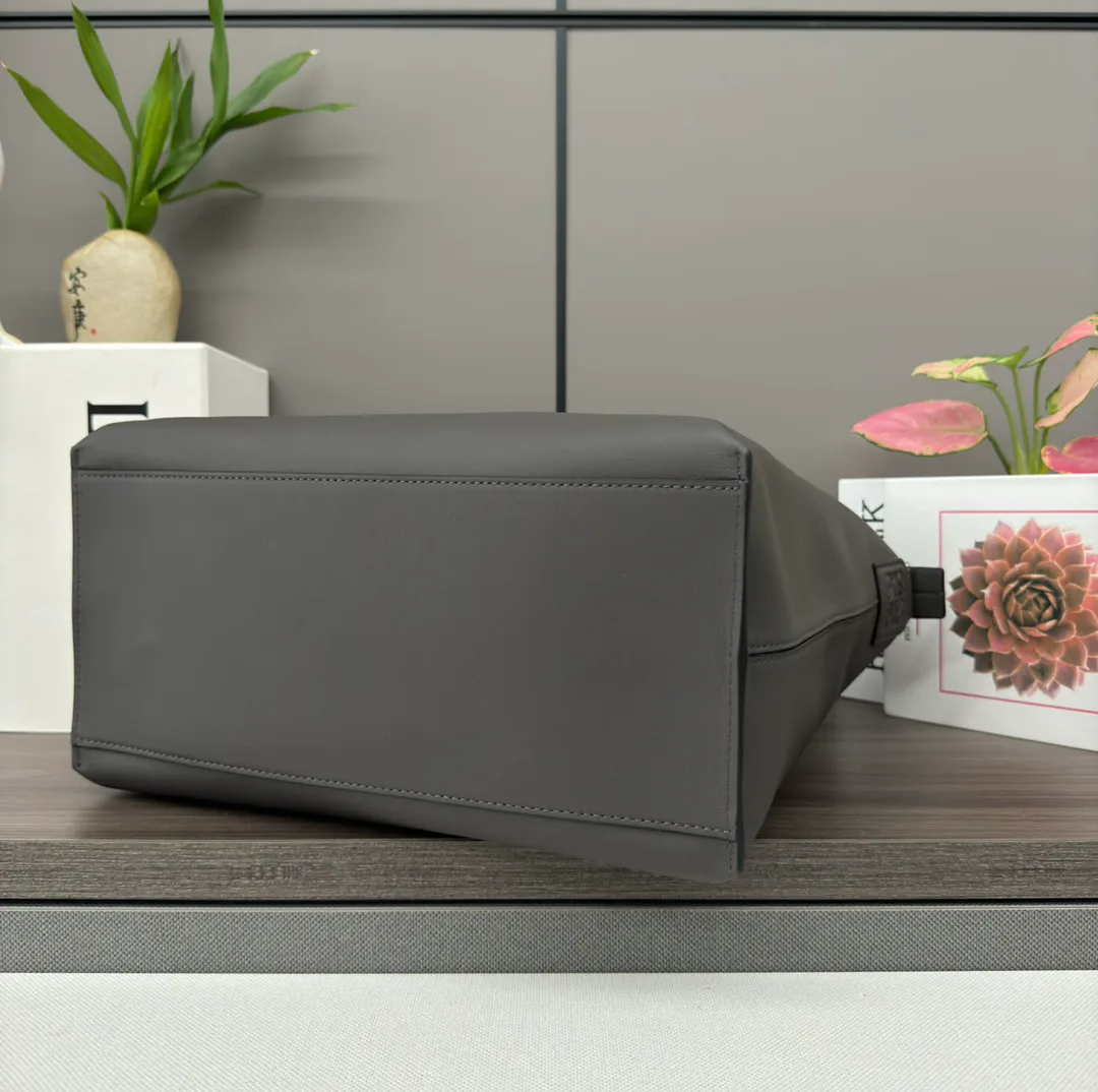 Классические Сумки Женские Loewe 13401762