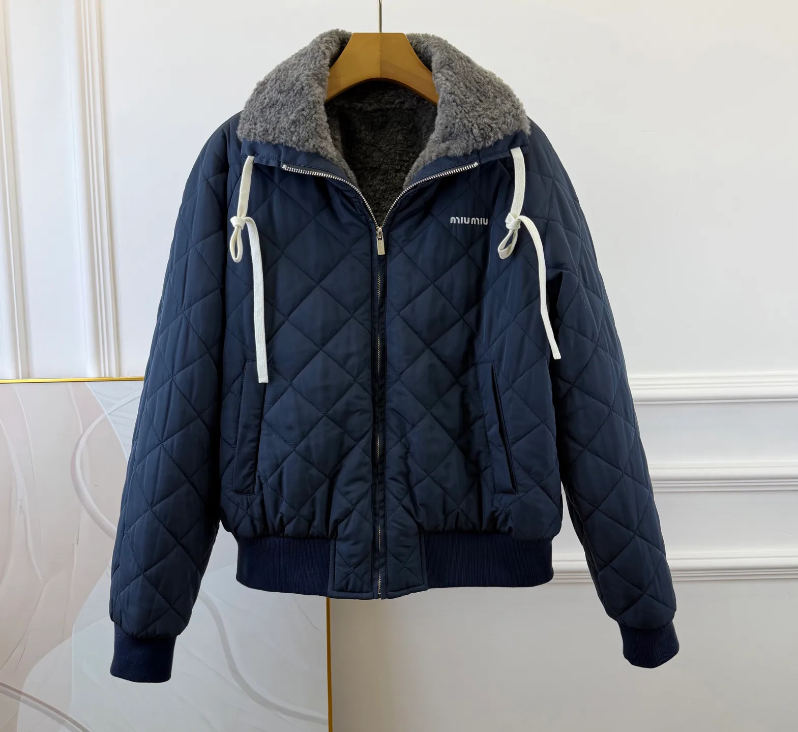 Куртки И Пуховики Женские Miu Miu 20092276