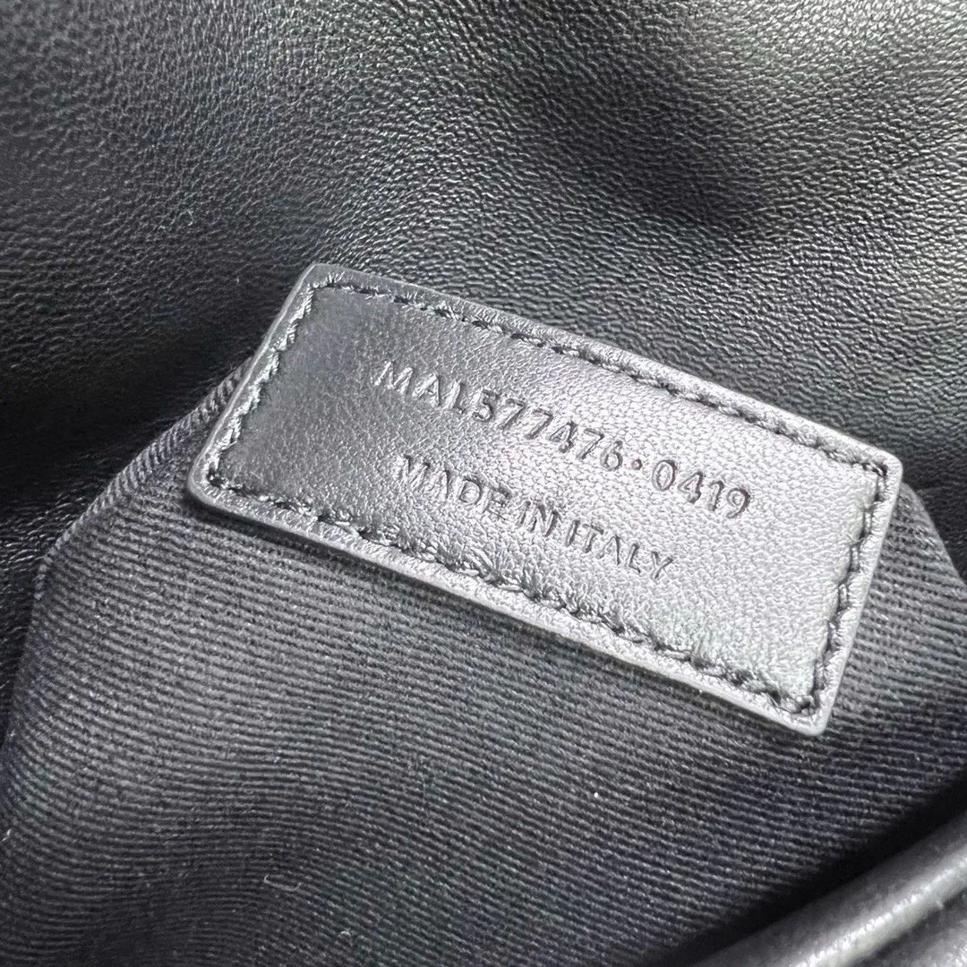 Сумки На Ремне Женские Saint Laurent 11664905