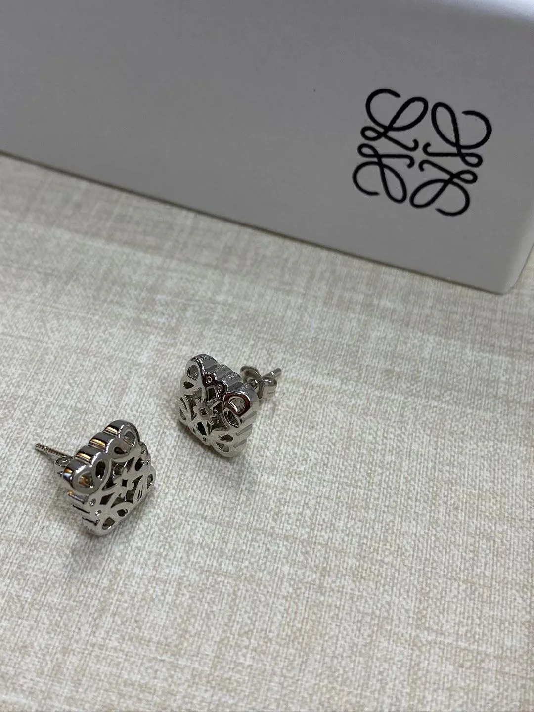 Бижутерия Loewe 1302347