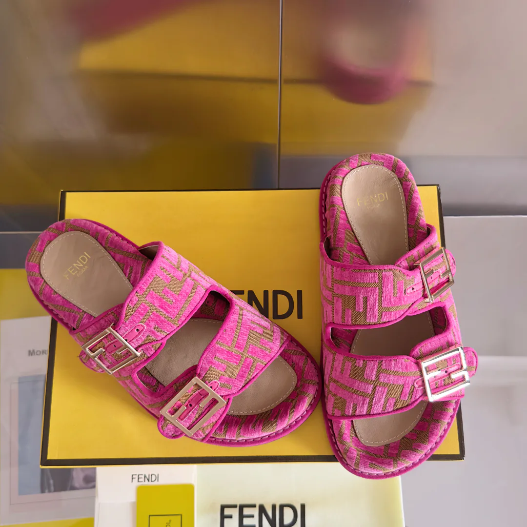 Шлепанцы Женские Fendi 34481