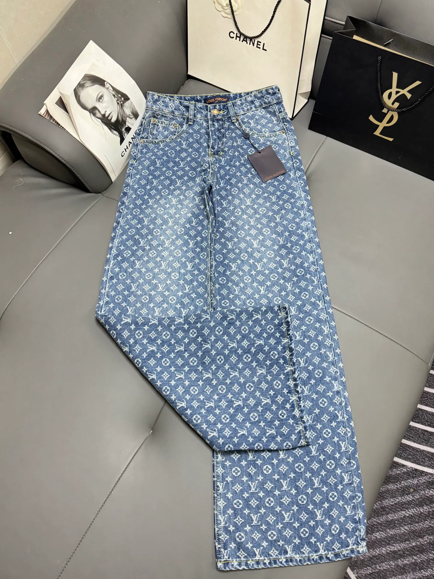 Джинсы Женские Louis Vuitton 13554187