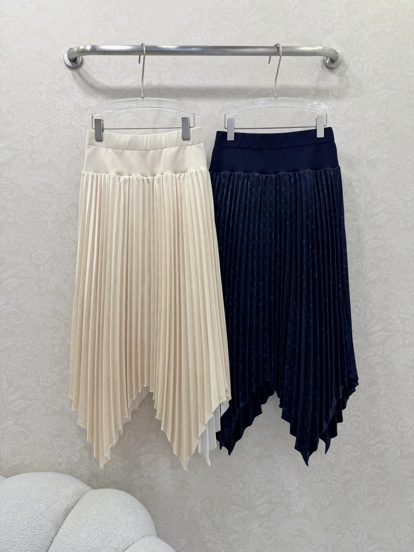 Юбки Женские Louis Vuitton 1565010