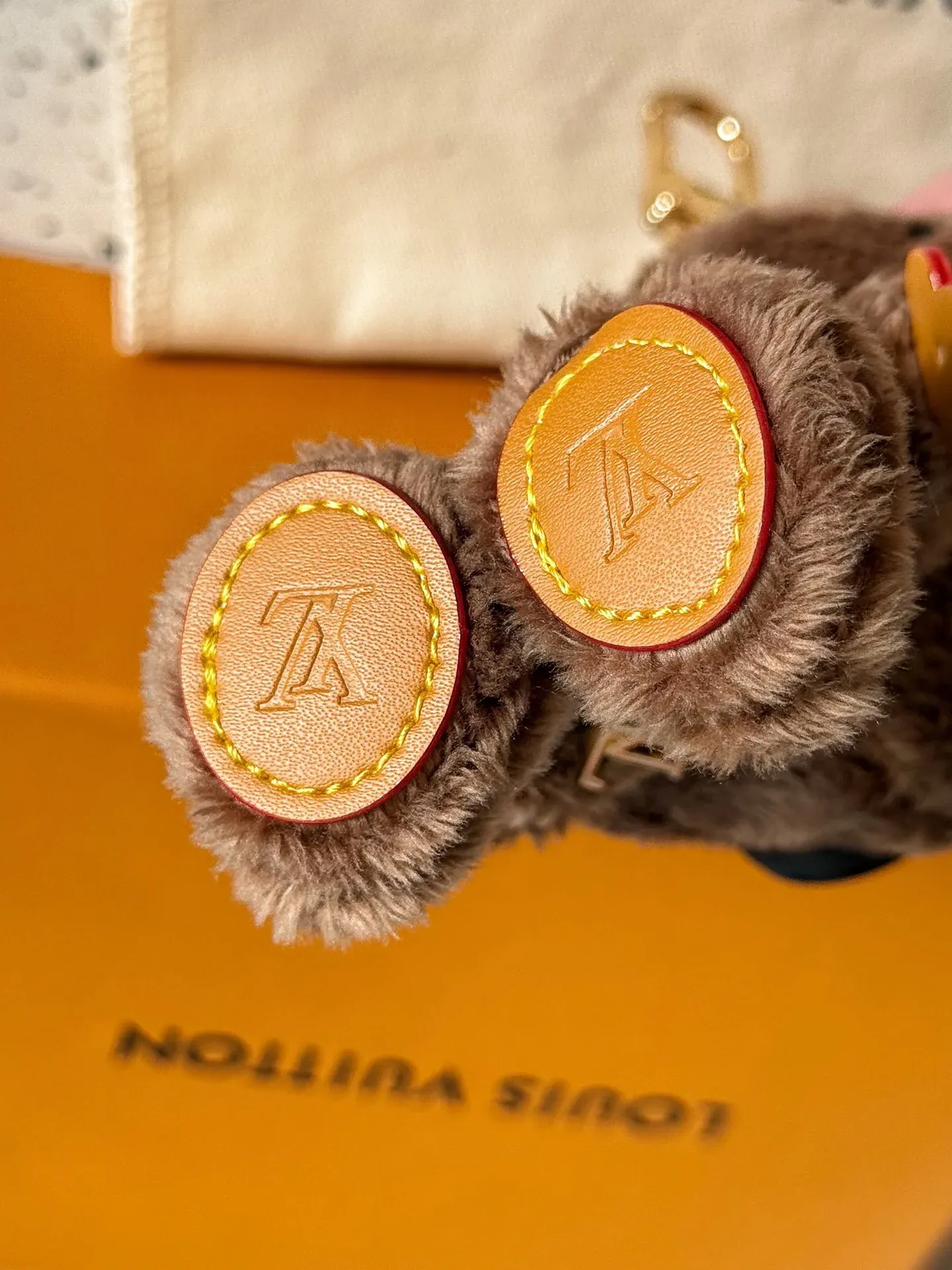 Ключницы Louis Vuitton 909903