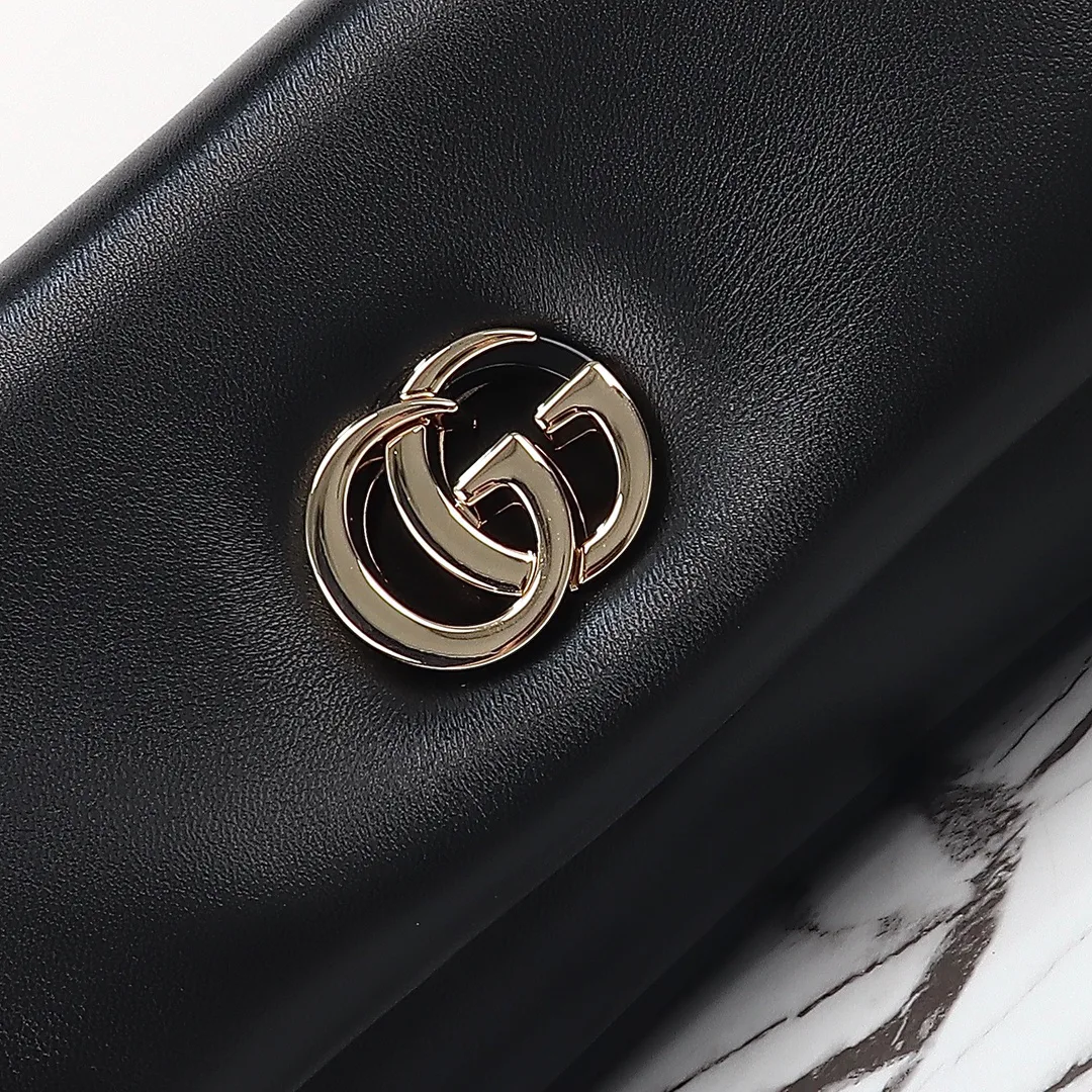 Классические Сумки Женские Gucci 18210721