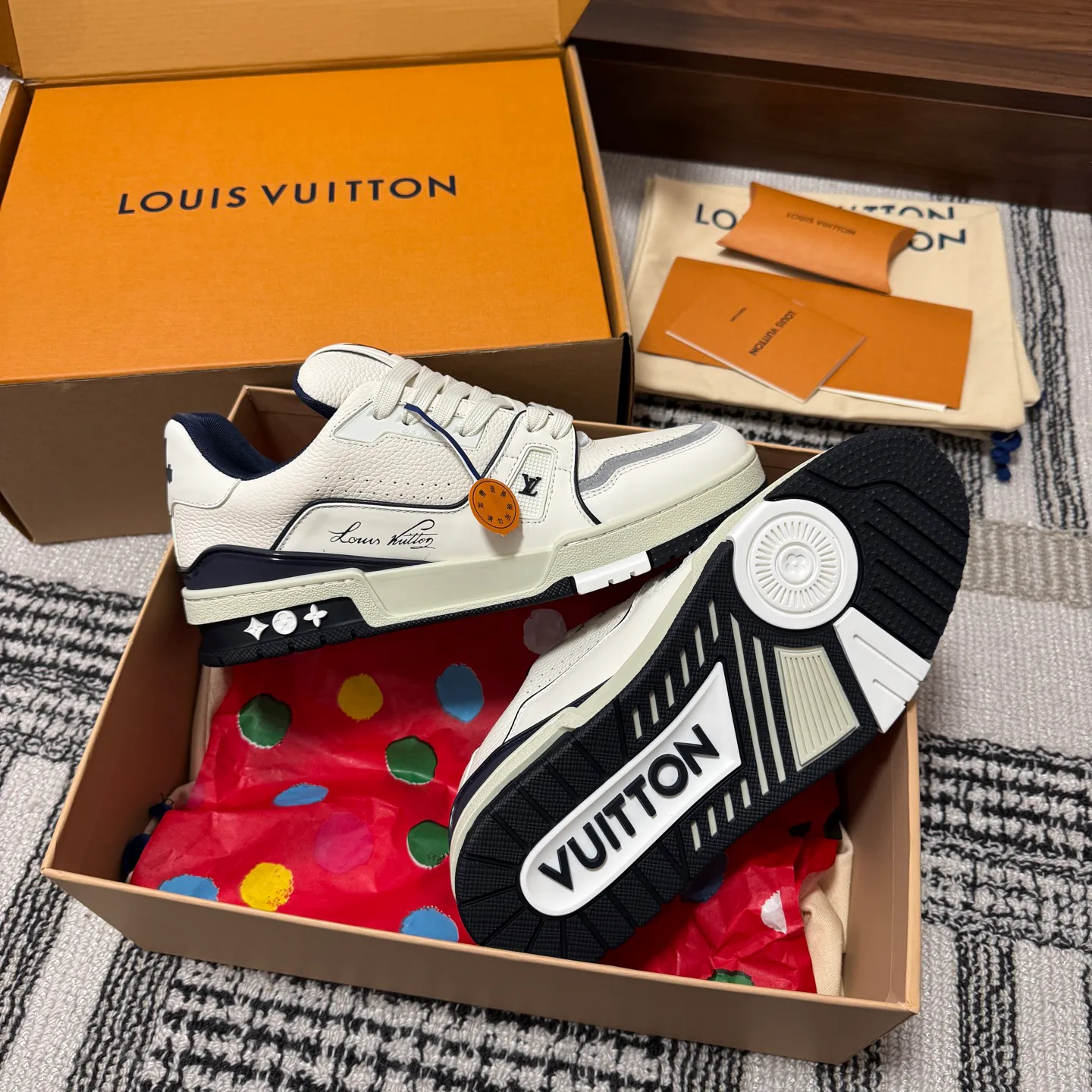 Кроссовки Женские Louis Vuitton 1546783