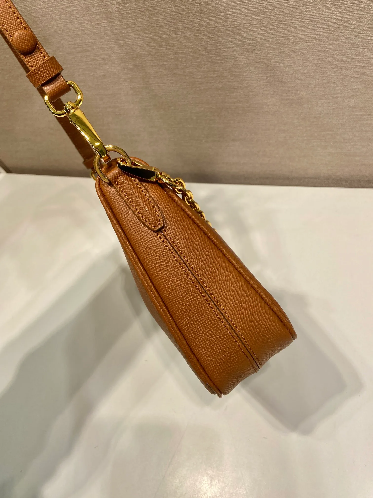 Классические Сумки Женские Prada 10000403