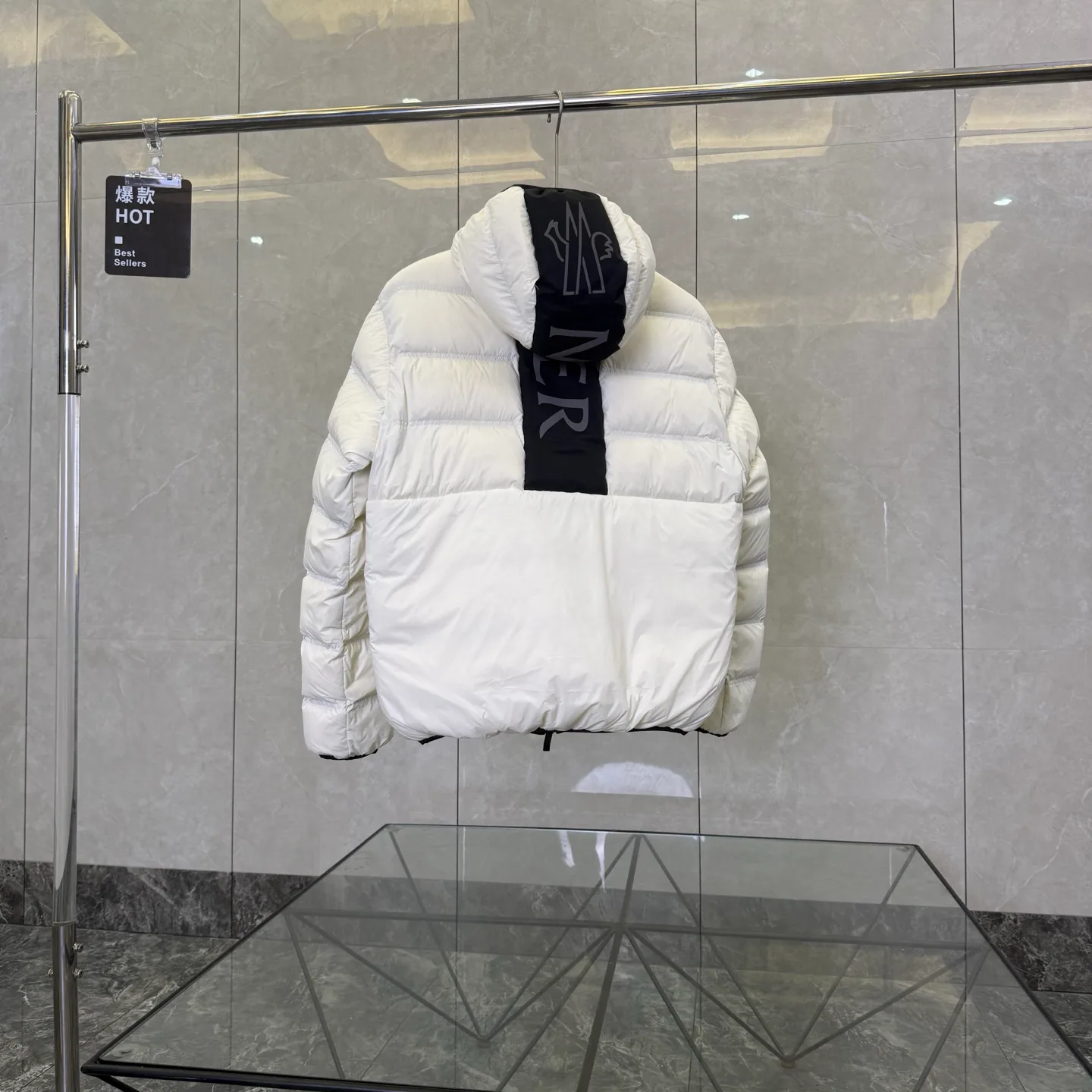 Куртки И Пуховики Женские Moncler 18606738