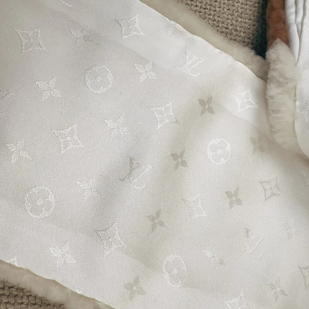 Шарфы Louis Vuitton 11562271