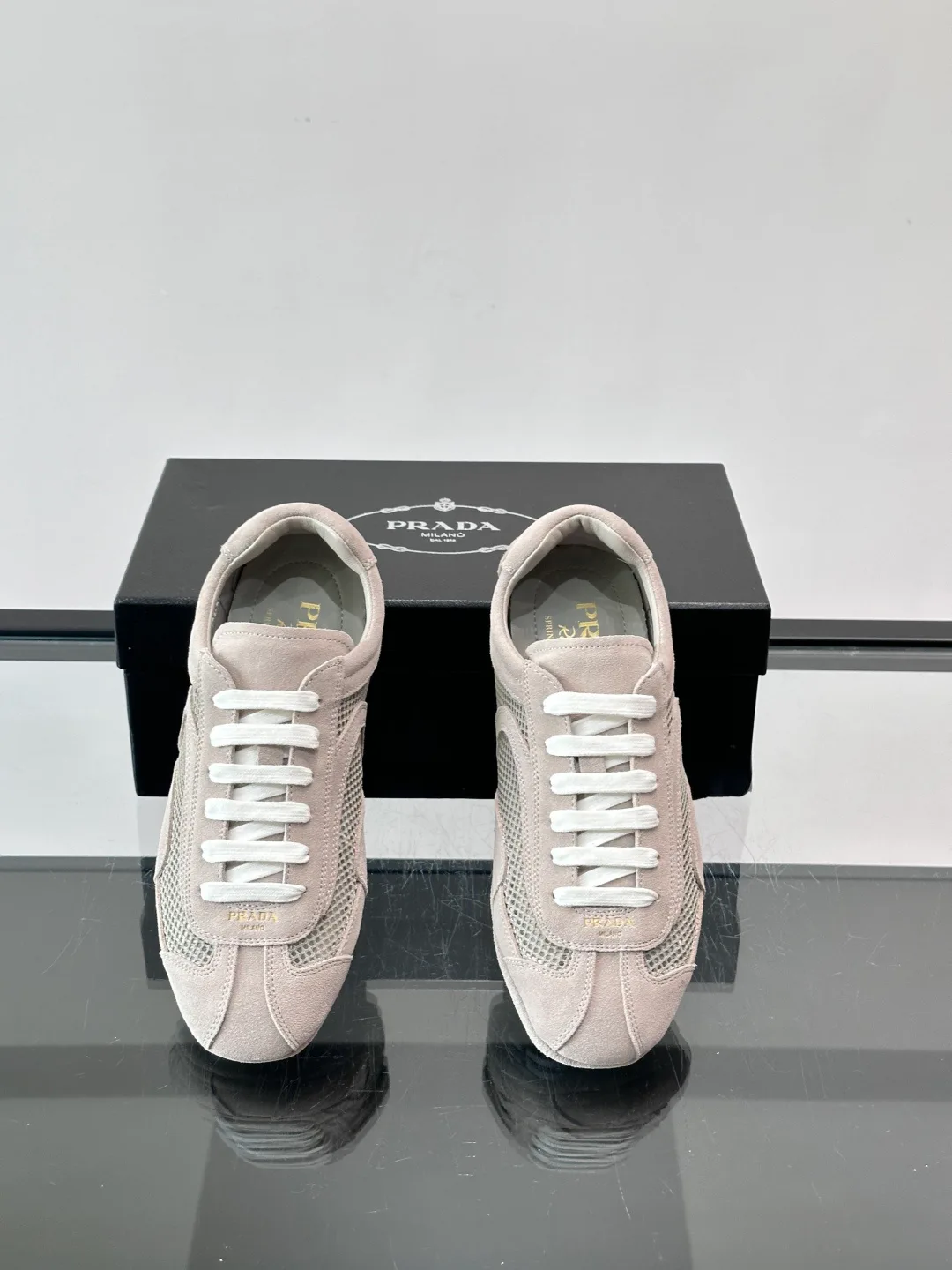 Кроссовки Мужские Prada 13445380