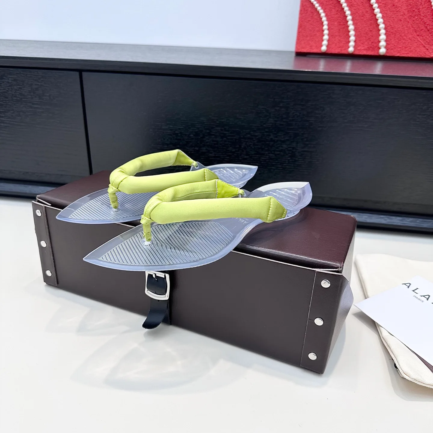 Шлепанцы Женские Alaia 13183726