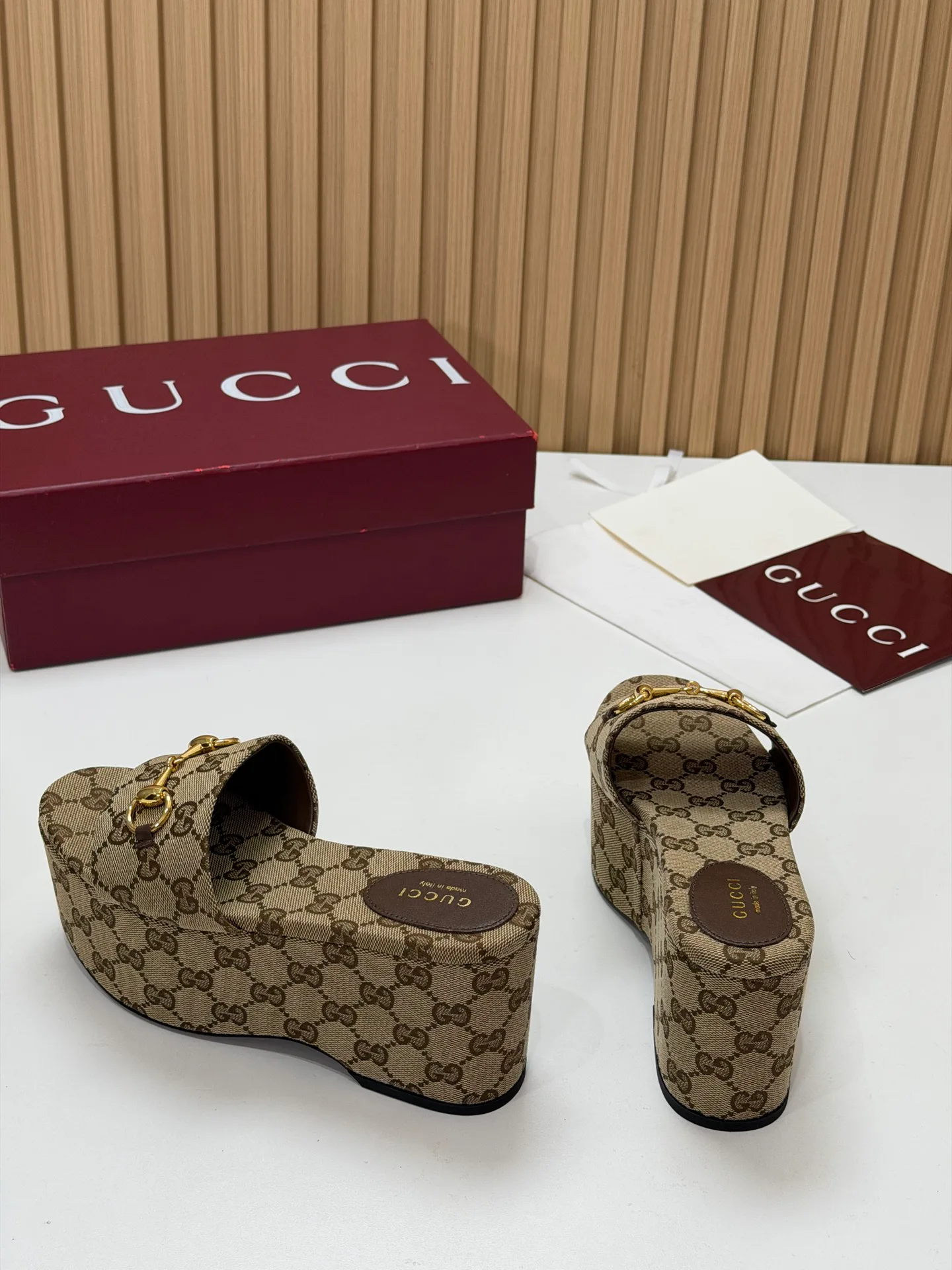 Босоножки Женские Gucci 17631673