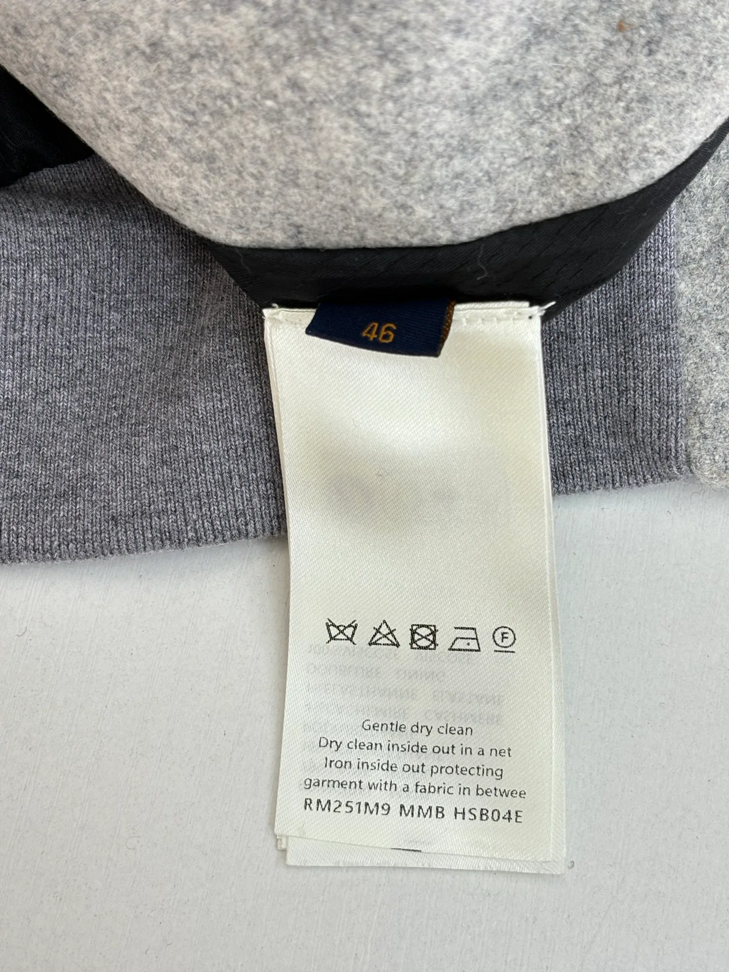 Куртки И Пуховики Женские Louis Vuitton 835560