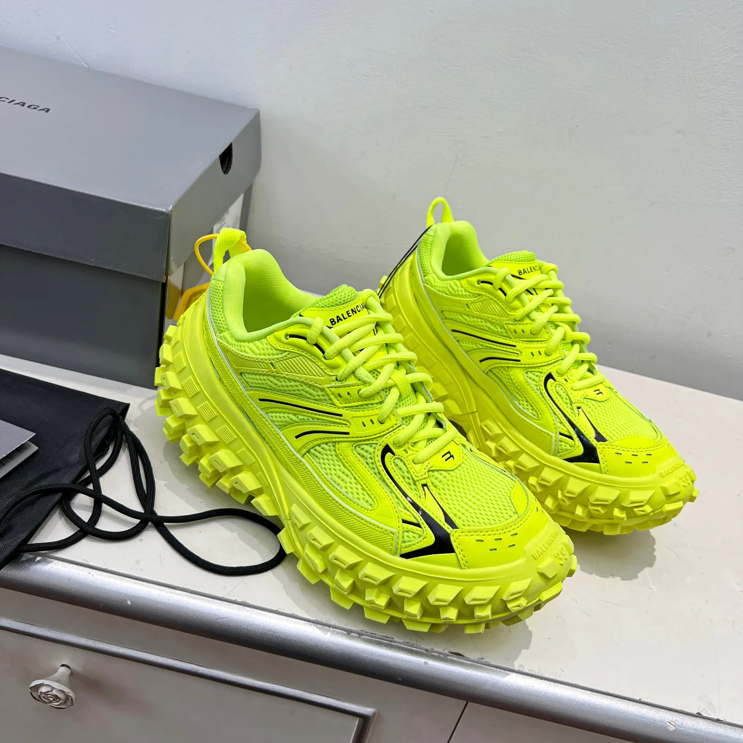 Кроссовки Женские Balenciaga 6428066